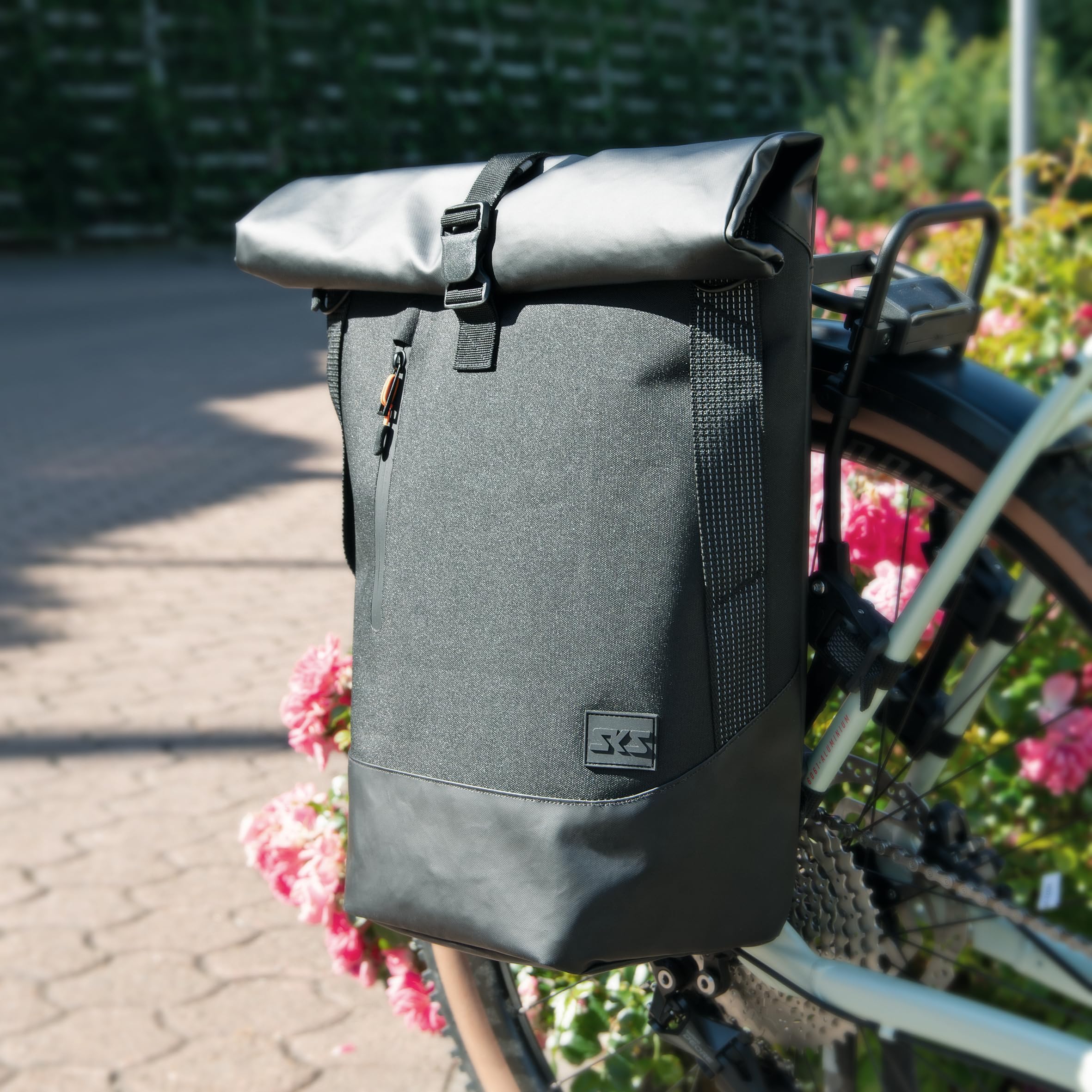 SKS GERMANY Infinity Urban Sidebag torba na bagażnik (torba rowerowa, torba boczna na bagażnik, wodoodporna, kieszeń na laptopa, rolowana, paski odblaskowe, może być również używana jako torba na