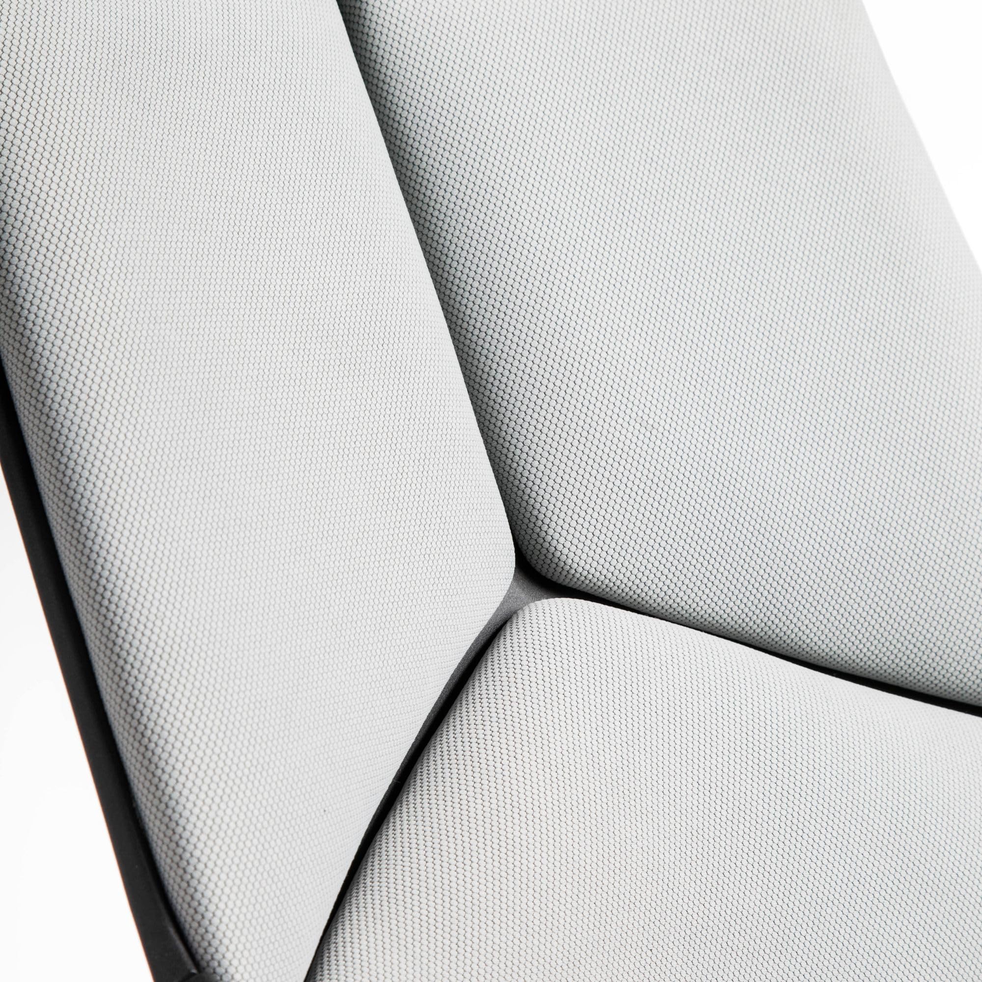Angel Cerdá – Silla Escritorio Premium Giratoria, Tapizada en Tela Gris | Silla Escritorio Ergonomica Respaldo Ancho y Reposabrazos | Patas Acero Cromado | 63 x 63 x 117/127 cm