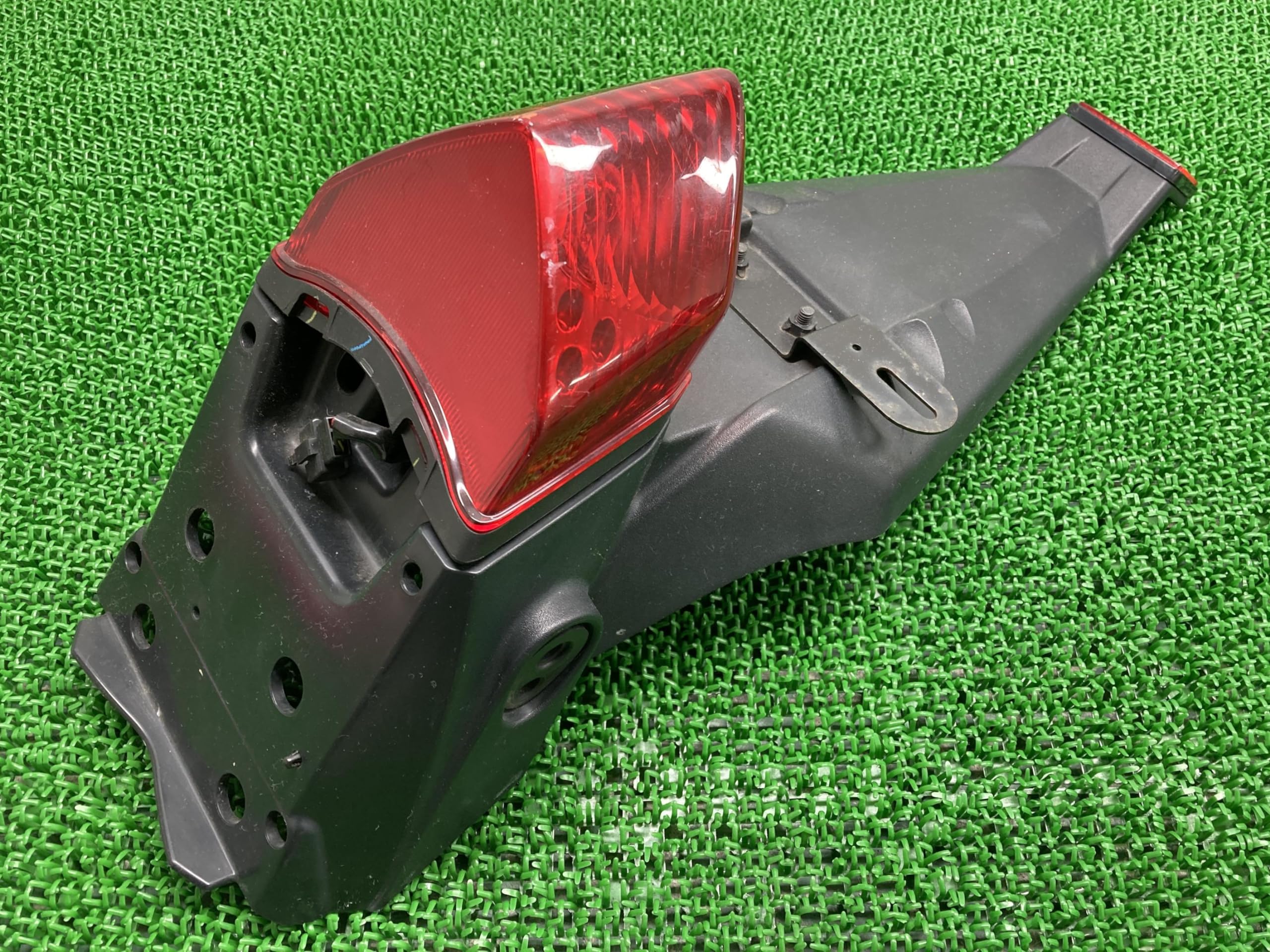 Amazon | DトラッカーX KLX250 リアフェンダー 35019-0056 カワサキ