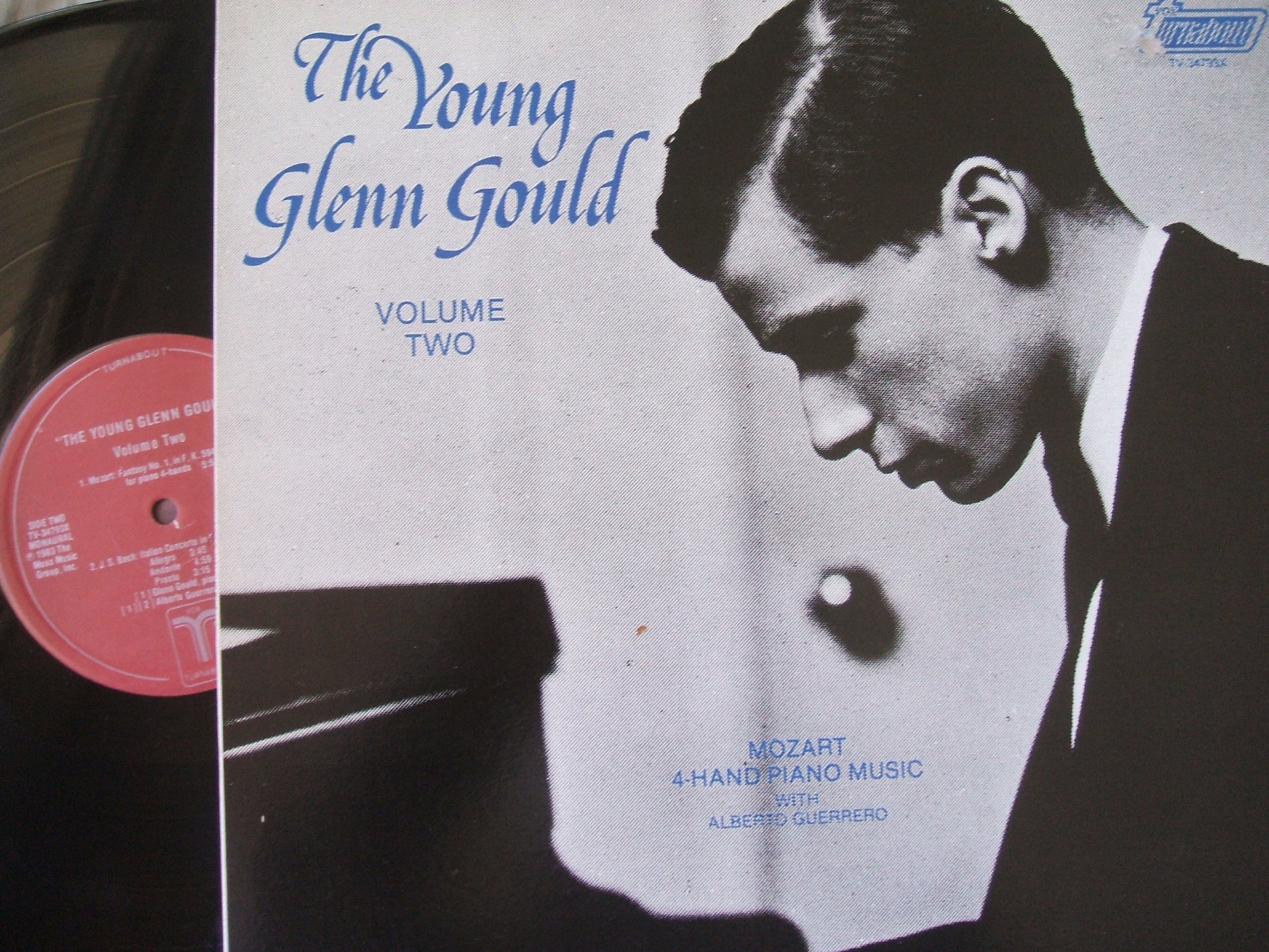 Amazon.com: THE YOUNG GLENN GOULD- VOLUME TWO- MOZART- 4-HAND