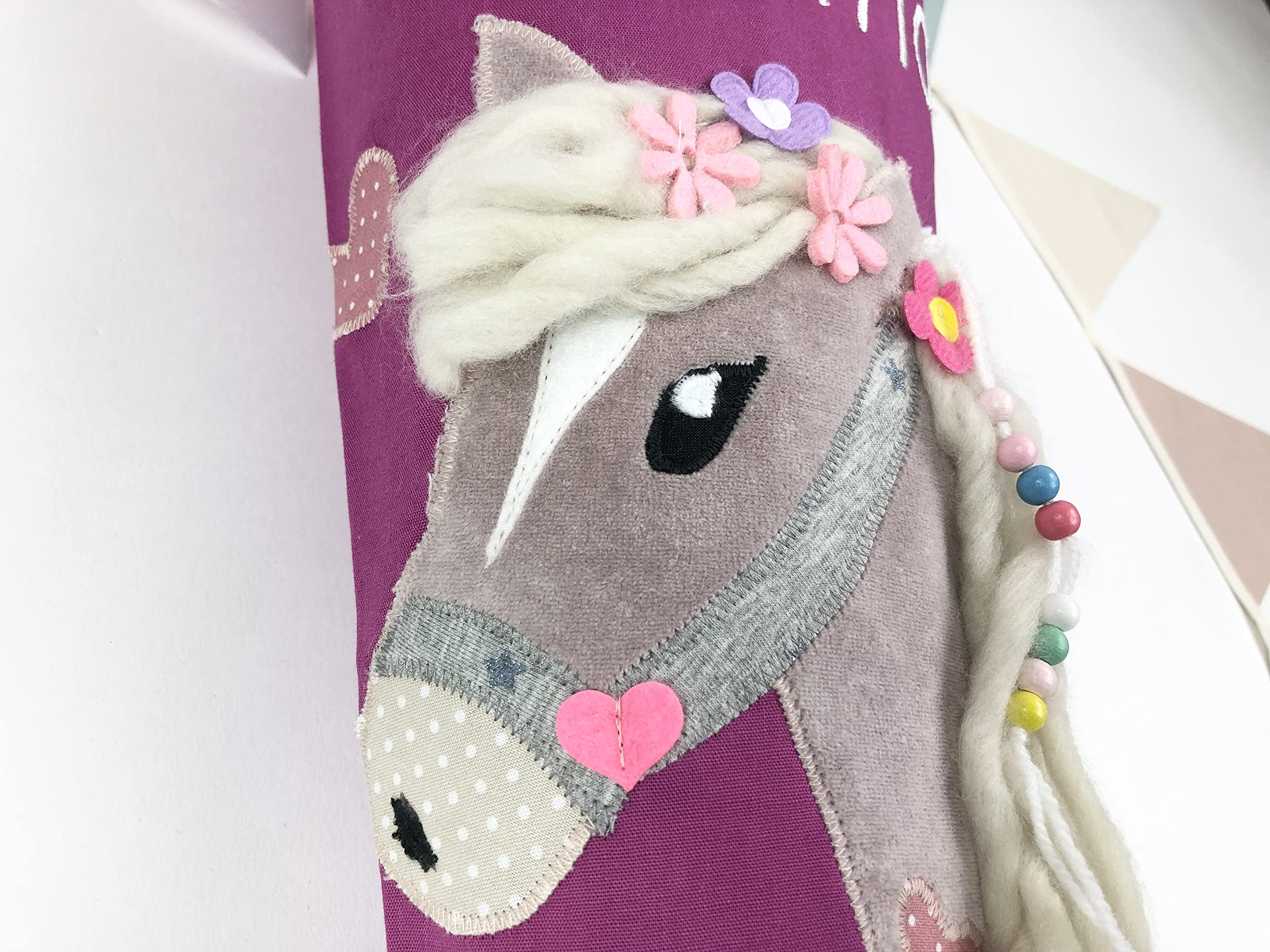 Schultüte/Zuckertüte Pferd mit Namen in bordeaux oder auch anderen Farben möglich, zur Einschulung für Mädchen, aus Stoff, mit Kissen (Schultüte ohne Kissen)