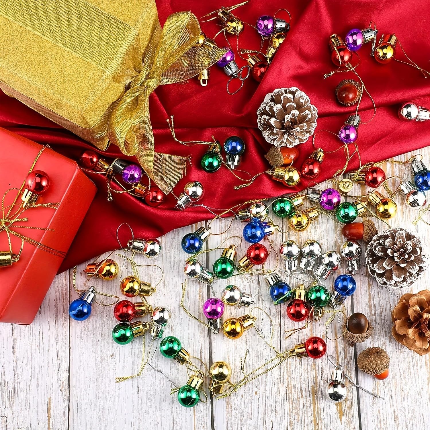 Pack of 50 Christmas Balls with Lanyard - Image 3
