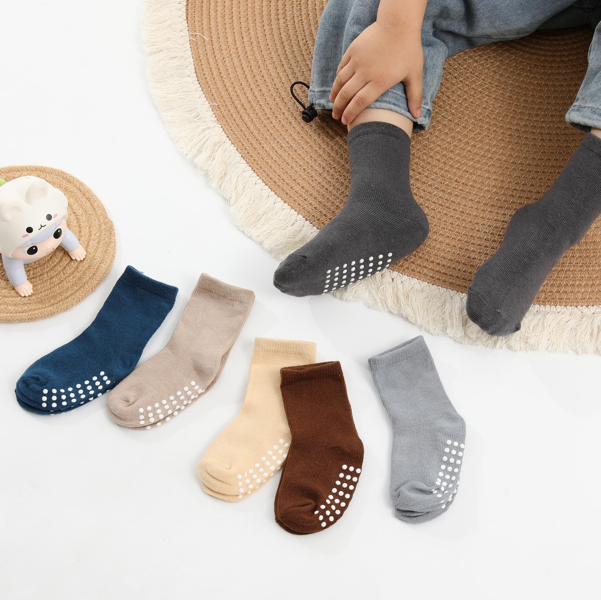 JAKIDAR Paquete de 12 calcetines de bebé para niños pequeños, de algodón antideslizante, calcetines tripulados para niños, niñas, bebés y niños, marrón, azul índigo, Haze Caqui, gris, 12-24 meses