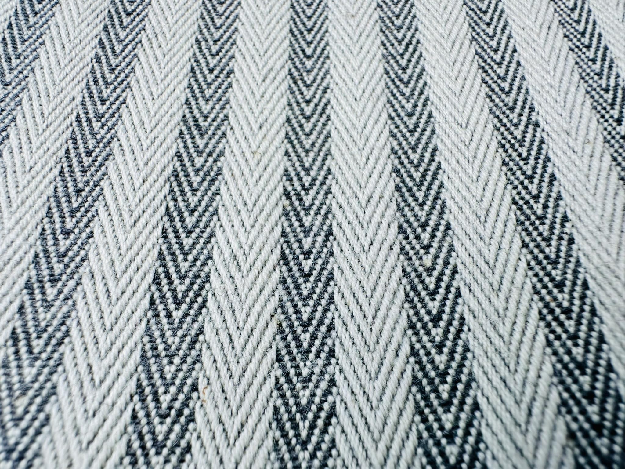 Tissu à chevrons effet lin 5 mm pour coussin à rayures crème pour décoration d'intérieur, couture – 328 cm extra large – vendu au mètre (gris foncé)