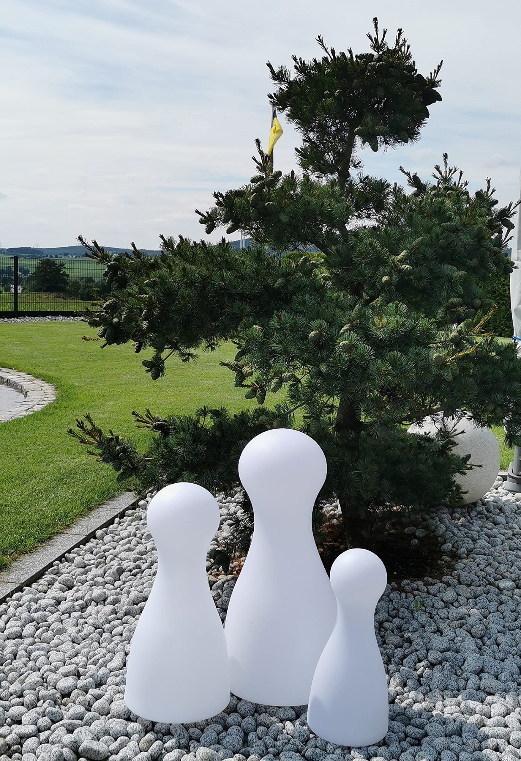 Trango 7234 IP65 Leucht-Figur mit 1x E27 Lampenfassung Spielfigur Gartenlampe *HALMA* 50cm Hoch in weiß inkl. ca. 5 Meter Kabel Außenlampe, Gartenstrahler, Leuchtkegel ohne Leuchtmittel