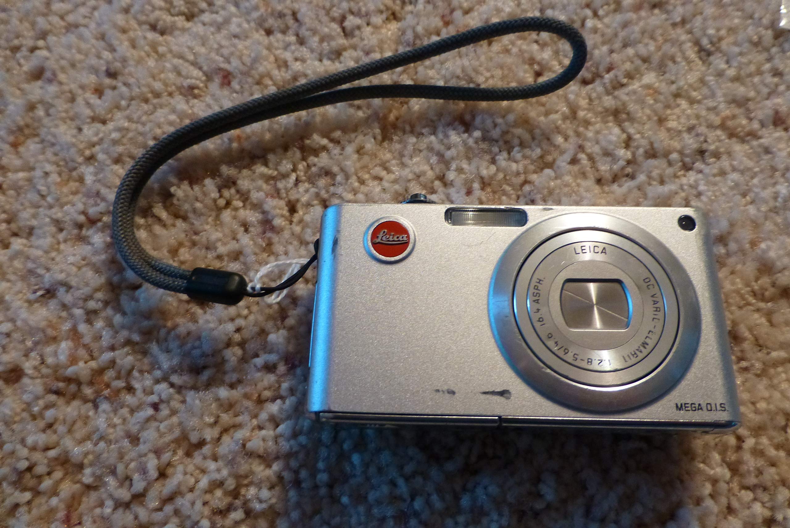 Amazon.com: Leica C-LUX 2 7.2MP Digital Camera with 3.6x Optical