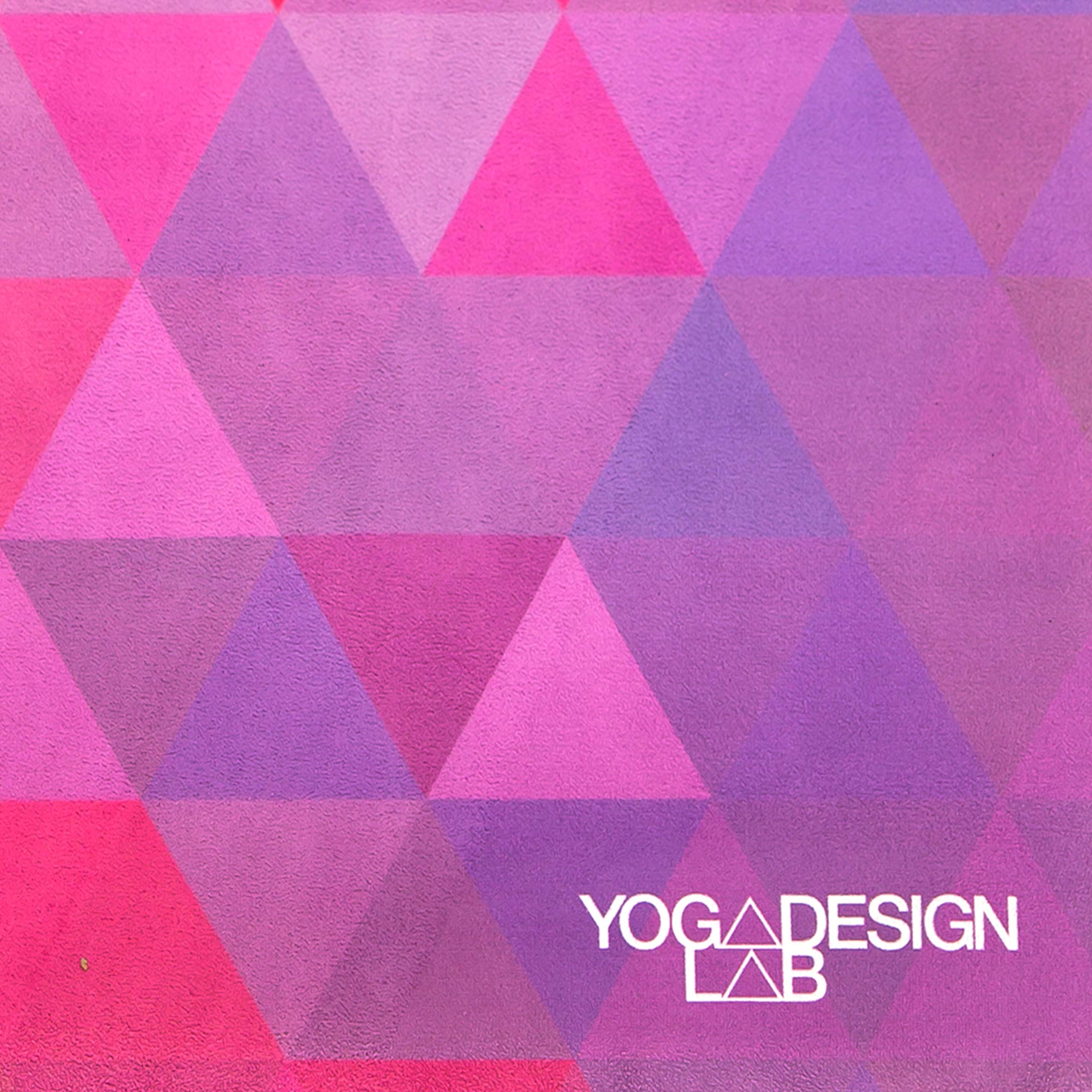 Yoga Design Lab Reise Yogamatte 1,5mm | Dünn, rutschfest, Faltbar, Leicht, Matte/Handtuch, Waschmaschinenfest | mit Tragegurt