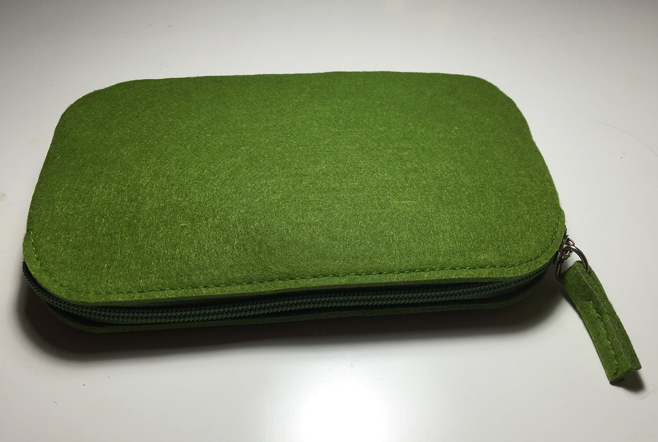 Felt Organizing Bag, (6"*4") with Three Colors (Grey, Dark Grey, Green) for Make-up, Jewelry, and All Accessories -The Bag Is Simple, Convenient, and Eco-friendly. (Green)