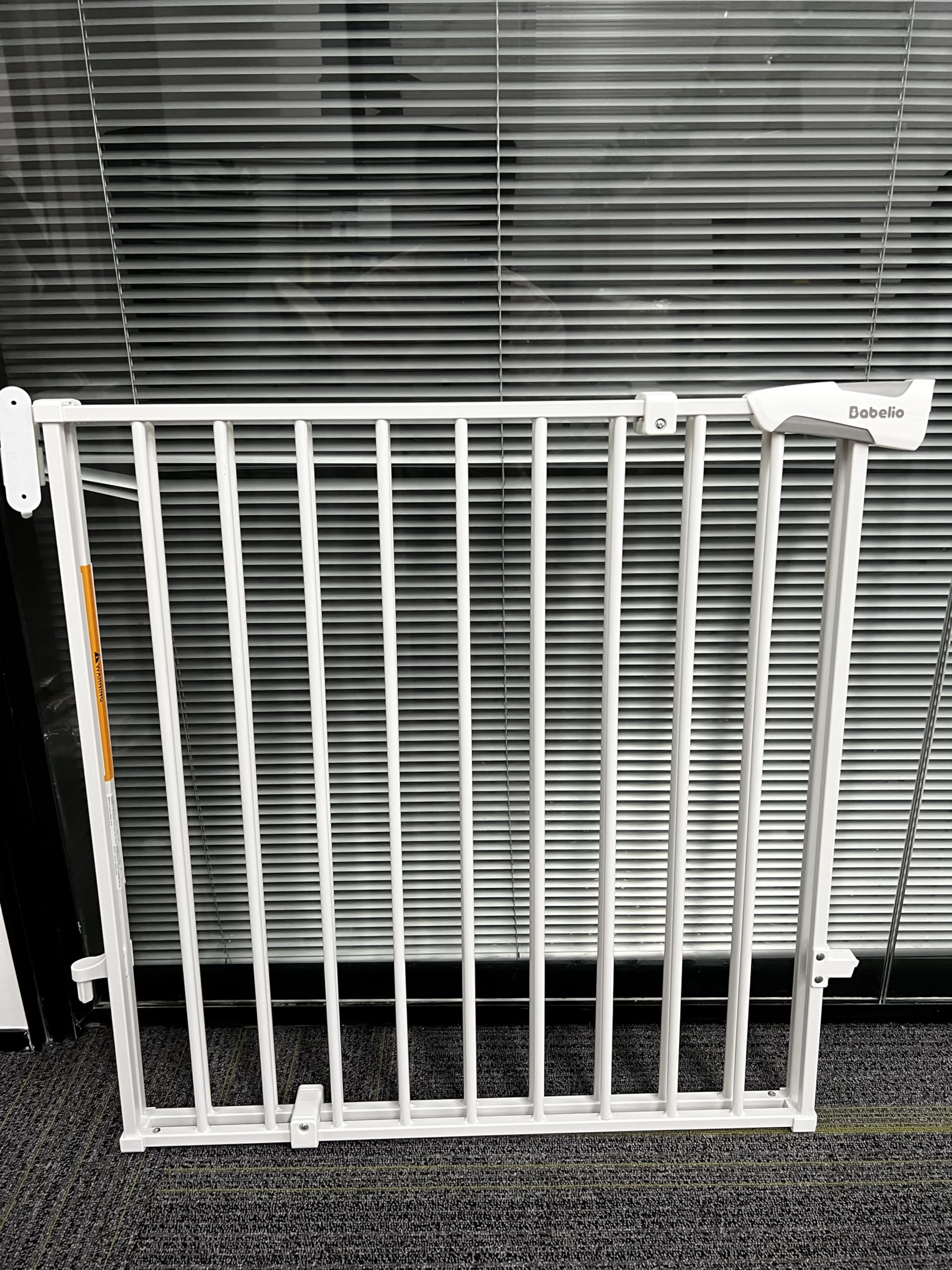 Babelio 27-45" No Bottom Bar Baby Gate with Easy Installation, 2-in-1 Auto Close Design, Suitable for The House, Stairs, and Doorways, Safety Pet Gates with Large Walk-Thru Door, Cream White