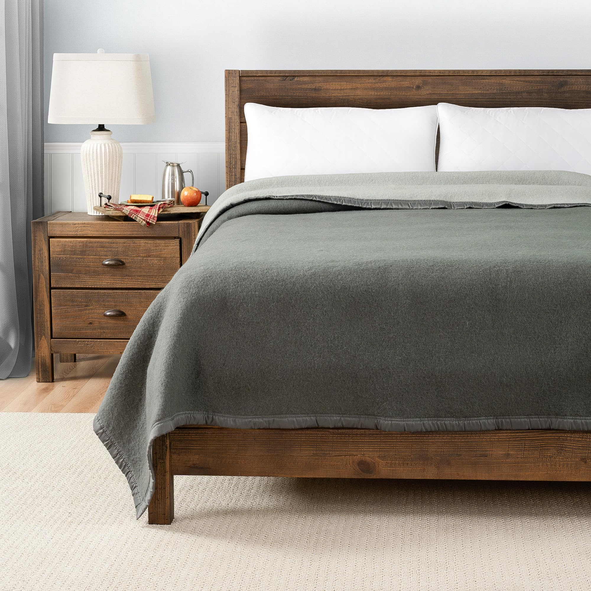 Poyet Motte Made In France Aubisque 500GSM Heavyweight 100-Percent Wool Blanket (Full/Queen, Grey/Lt Grey)