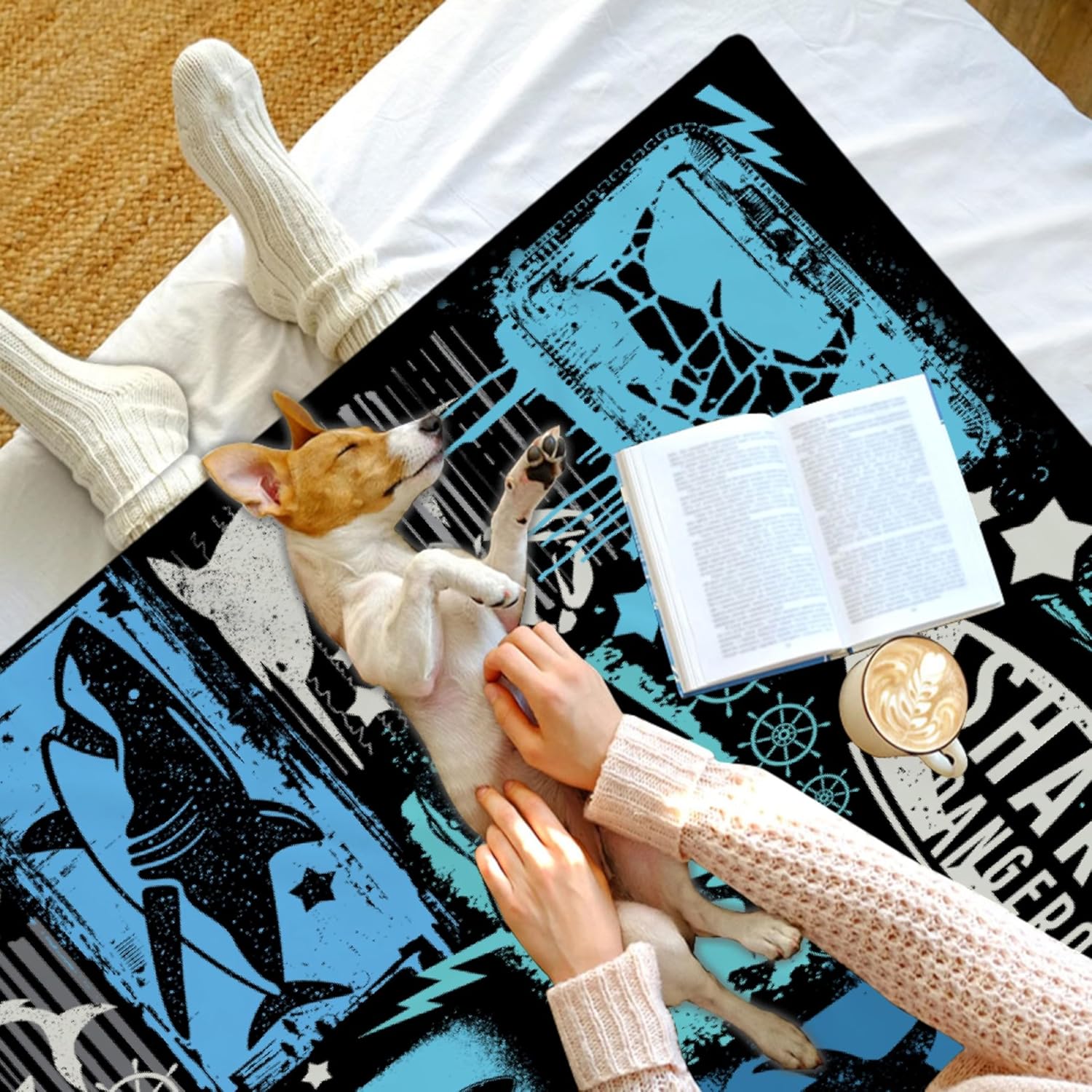 Shark Blanket Funny Graffiti Shark Gift for Girls Boys Kids Adult Shark Ocean Lovers Presents Soft Flannel Throw Blanket for Sofa Couch Bed Travel Plush Warm Cozy Home Decor,60x80 for Full/Queen