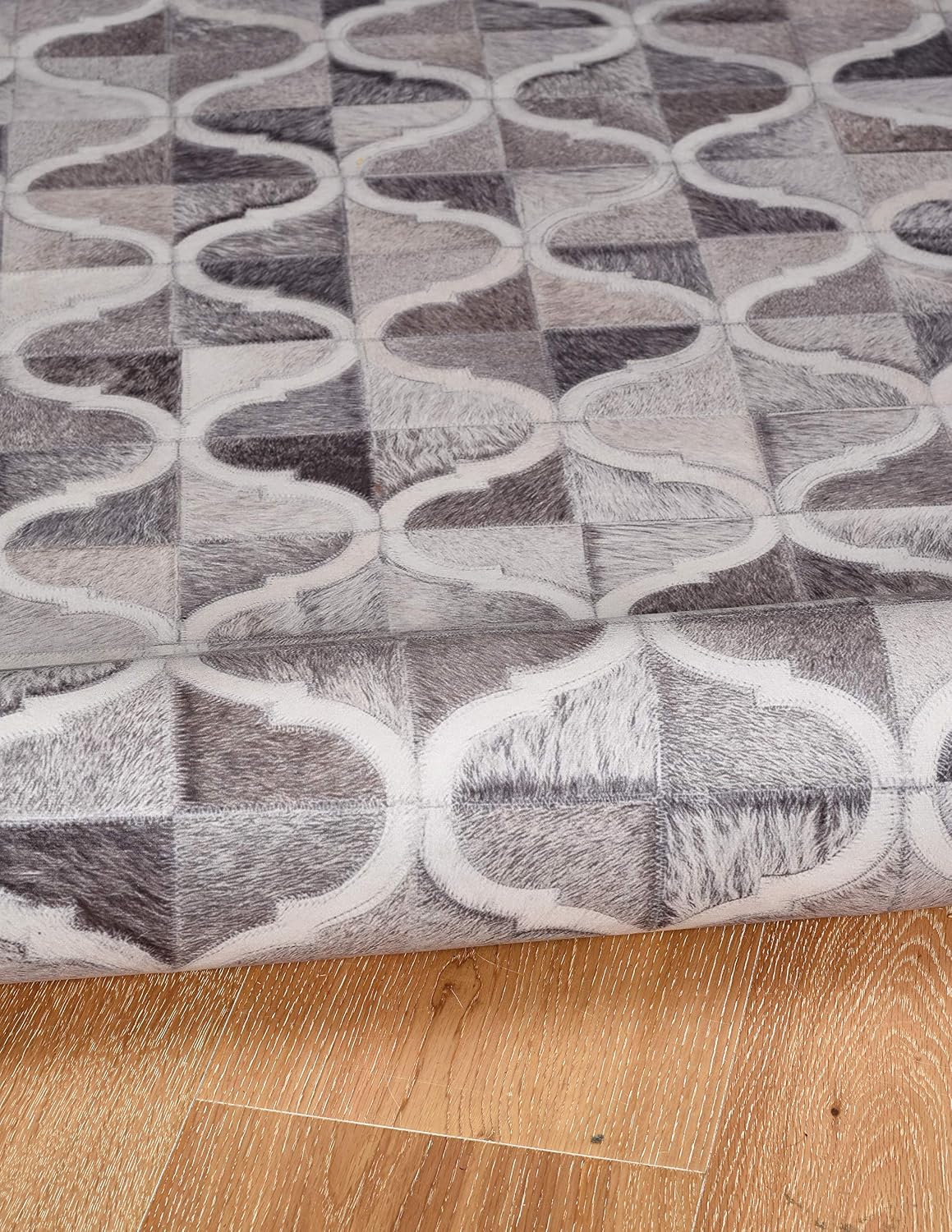 Linon Home Decor Products Dallas Ellenton Grey & Ivory 6'7' X 9'7" Area Rug