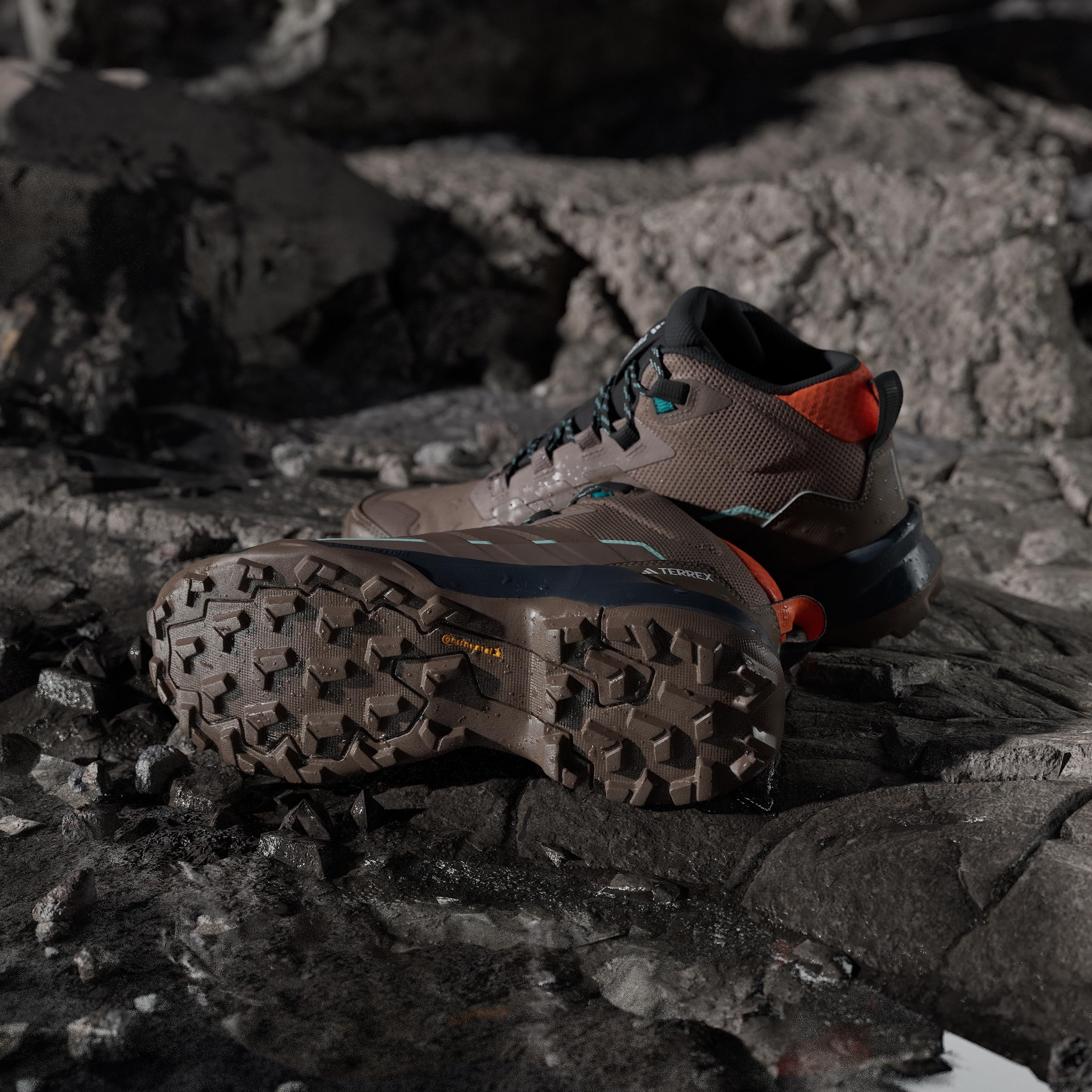 adidas Women Scarpe da Hiking Terrex Skychaser AX5 Mid Gore-Tex