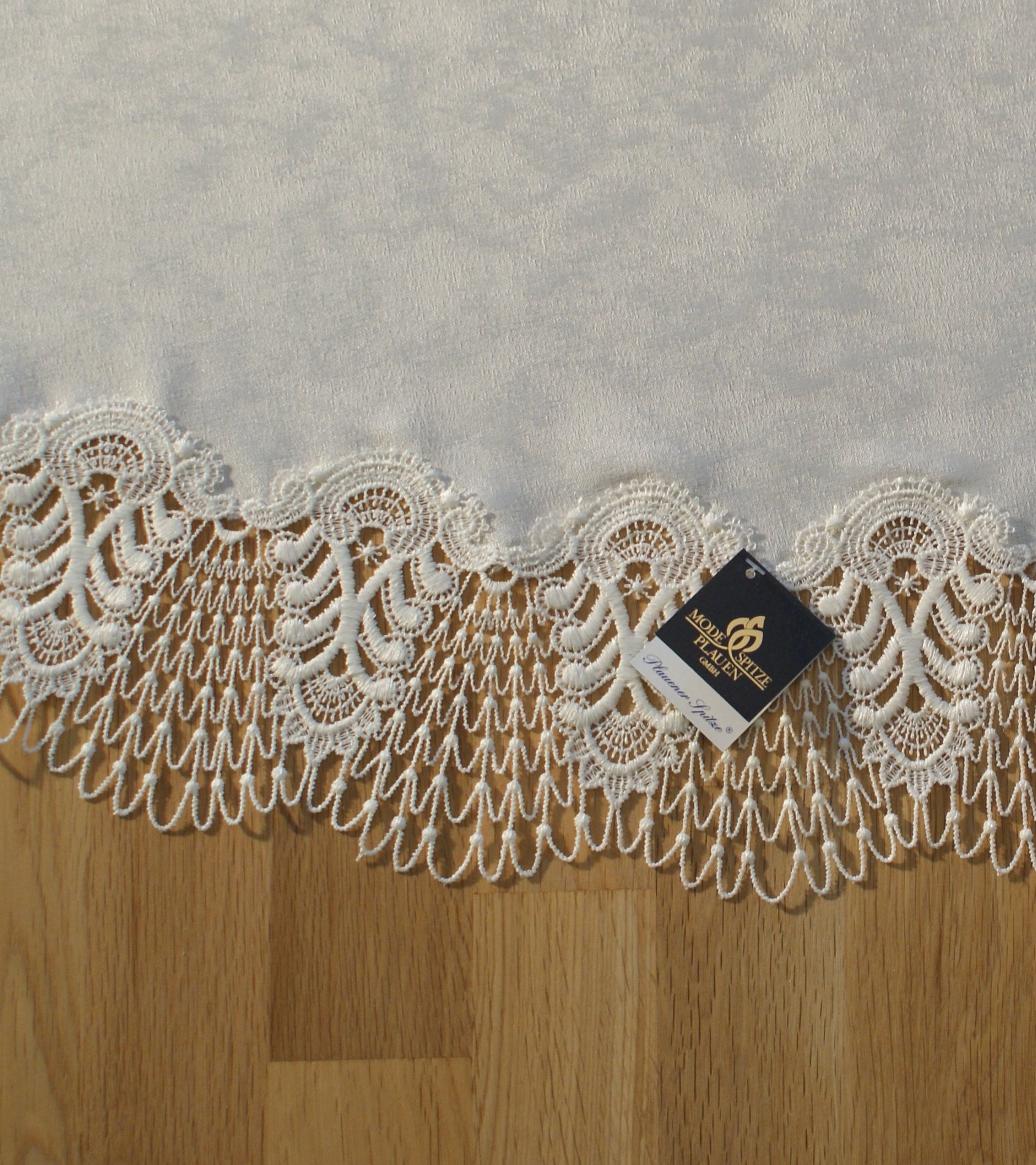 Plauener Spitze Original Tischdecke - No. 4048M02_14_165 - Design Oslo, Größe 165 cm, rund