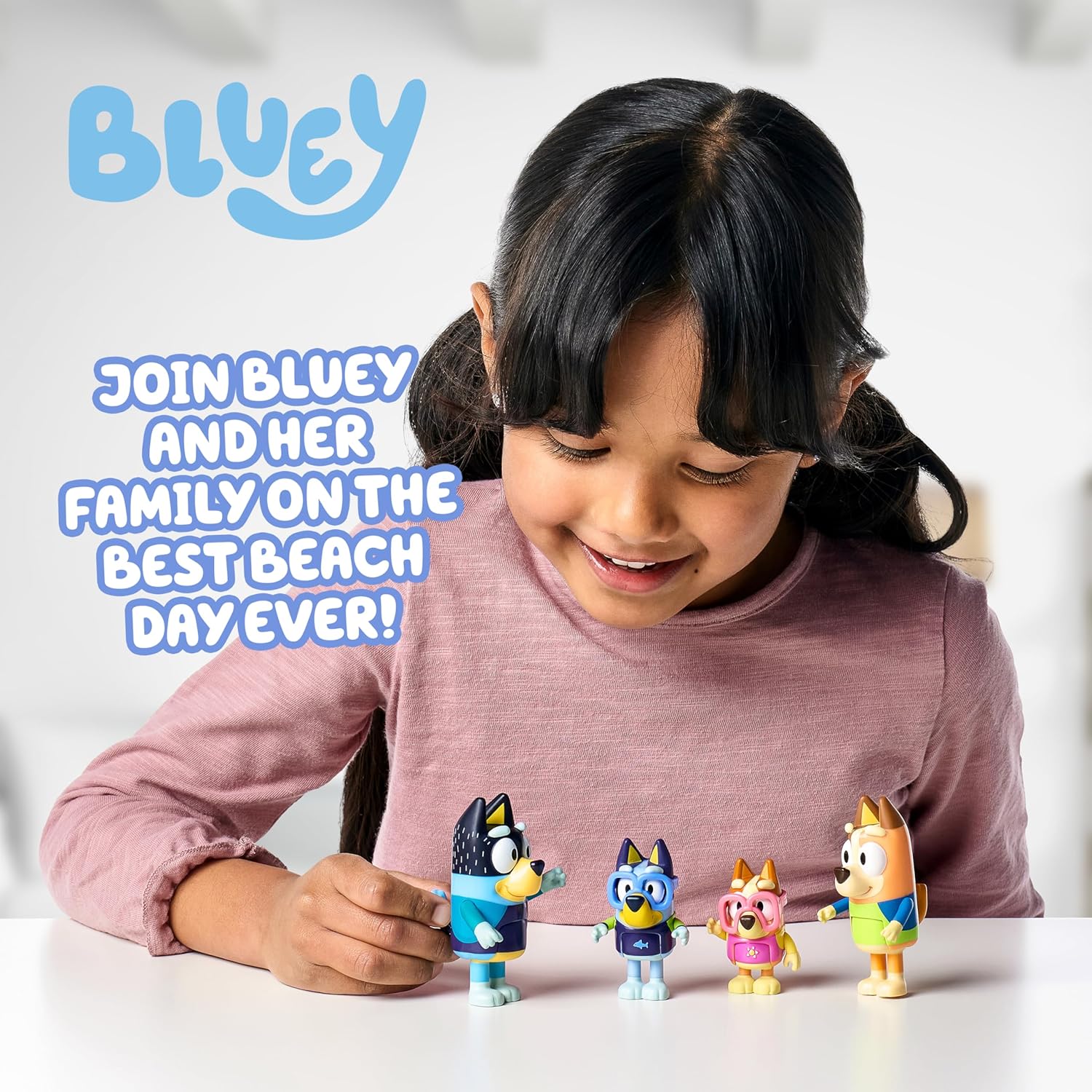 Bluey Toys 4-Pack Exclusive 2.5-3" Chilli, Bingo, Bandit Beach Figurines, Poseable Figures with Bag Outdoor Beach Toy for Kids Accessory