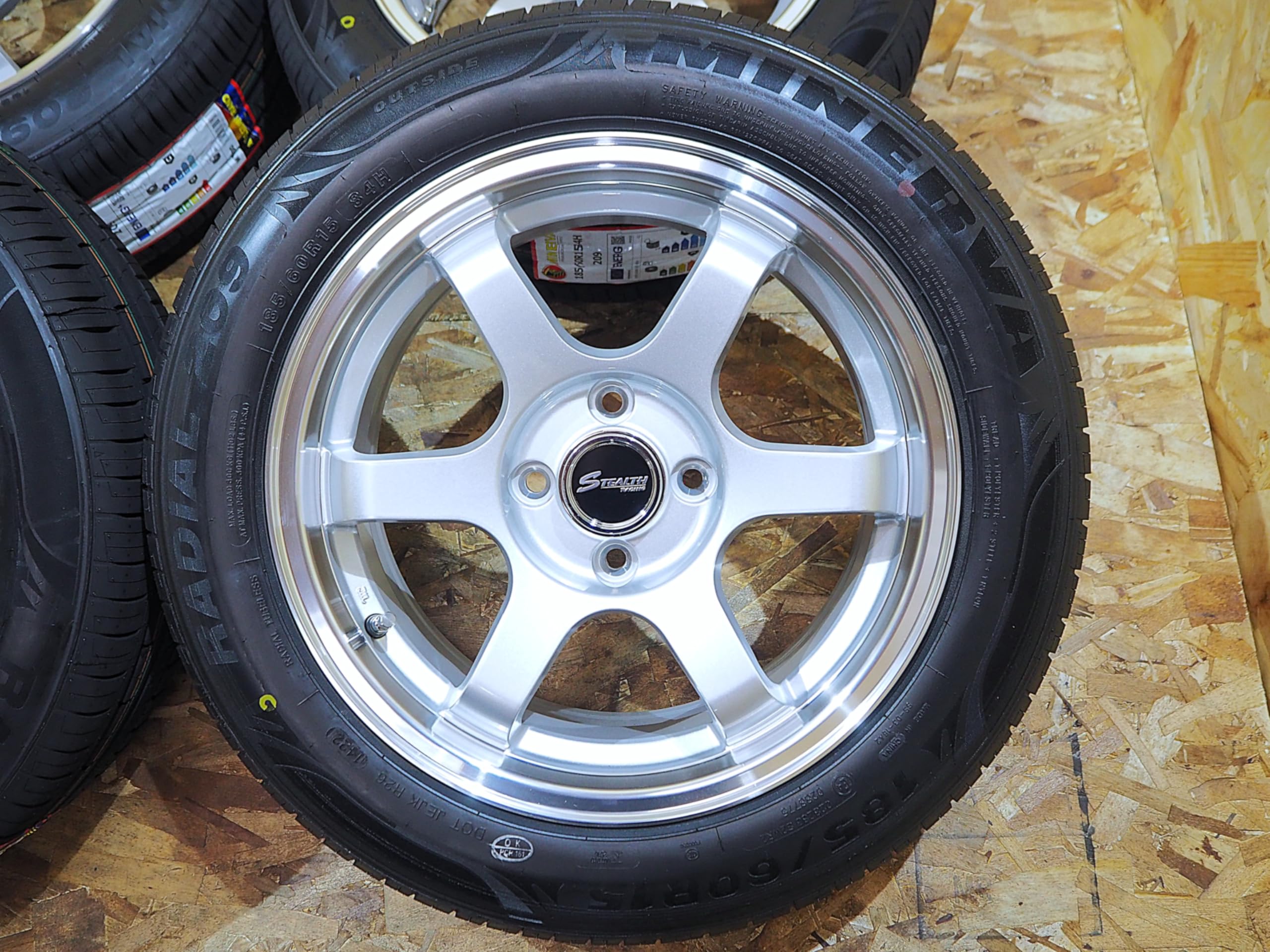Amazon | 185/60R15 6.5J+38 4H100 タイヤホイールセット 1台分