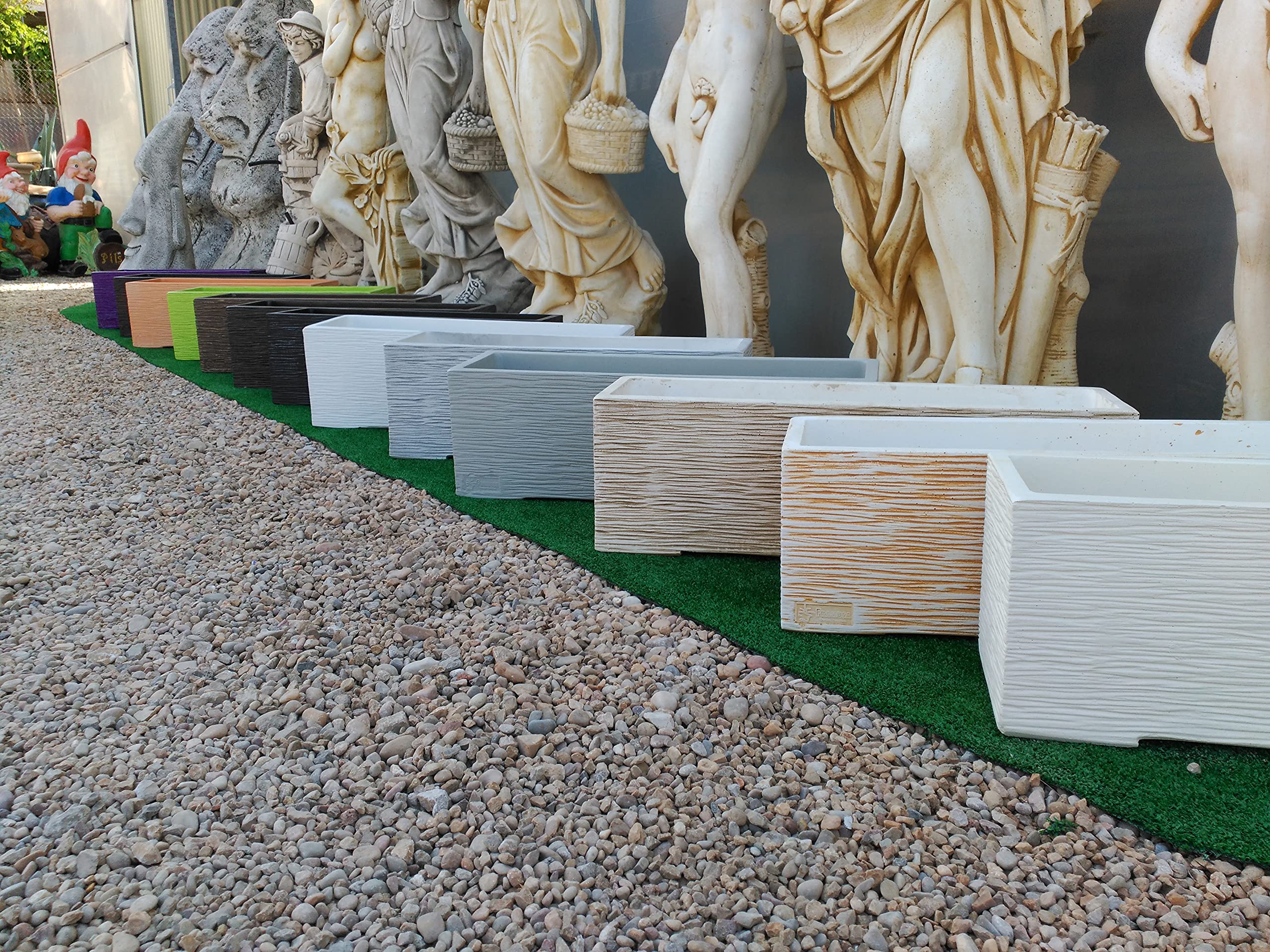 AnaParra Jardinera Rectangular Moderna en hormigón aligerado para Exterior Rectangular Pacífico 90X40X48cm. Natural Musgo Verde