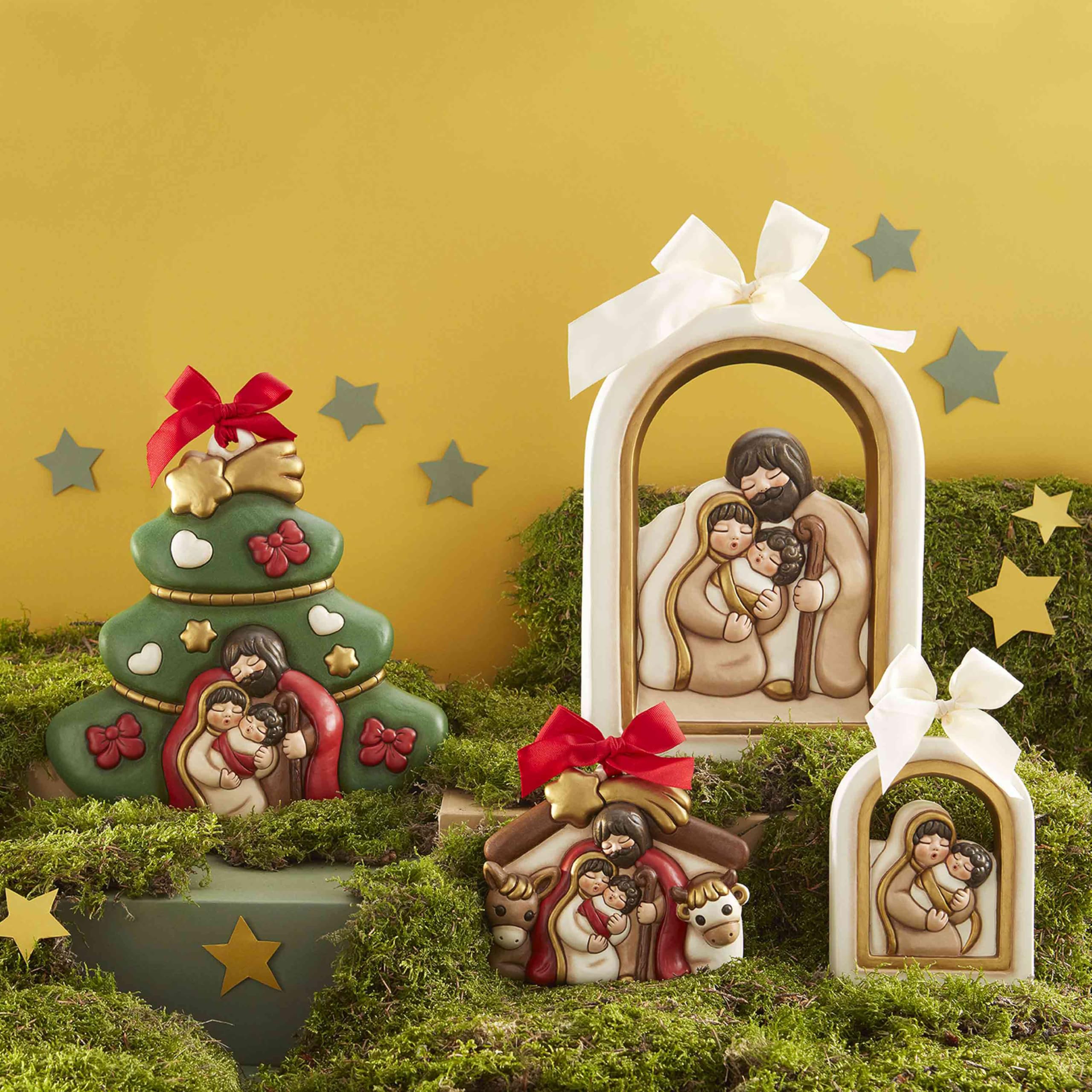 THUN - Formella Albero di Natale con Sacra Famiglia - Decorazioni Natale Casa - Formato Grande - Ceramica - 25,1 x 4,3 x 25,4 h cm