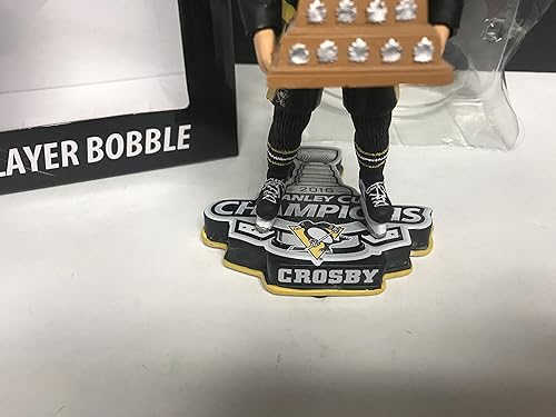 Miniatura 3 de Sidney Crosby 2016 STANLEY CUP TROPHY Pittsburgh Penguins Limited Edition Bobblehead