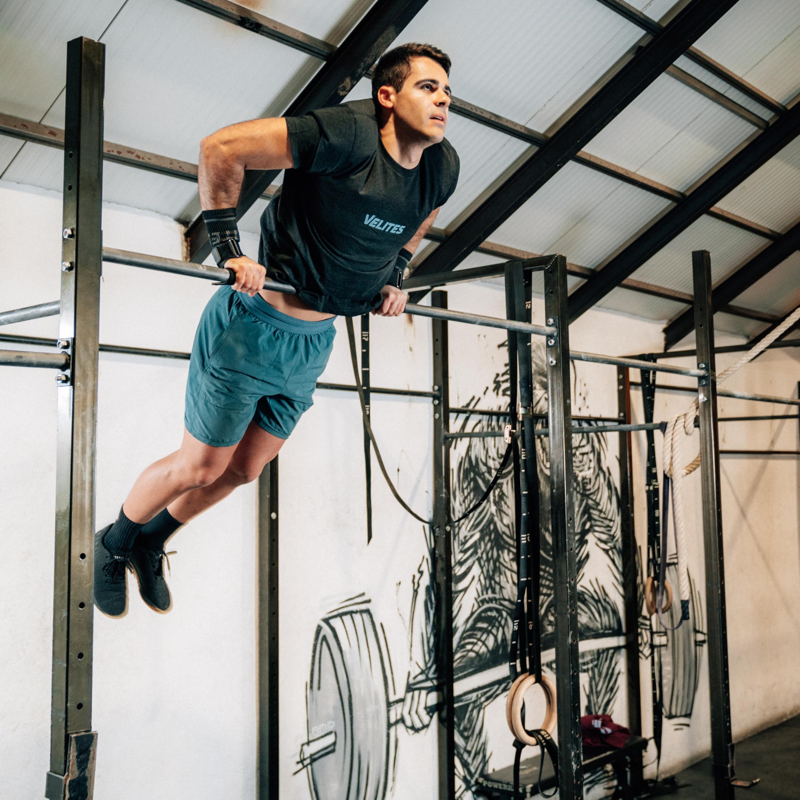 Velites | Maniques All Terrain + Bandeaux de Poignets + Sac de Transport | Extra Grip | sur Tous Les Types de Barres: Rugueuses, Lisses, avec ou sans Craie | Cross Training et Entraînement