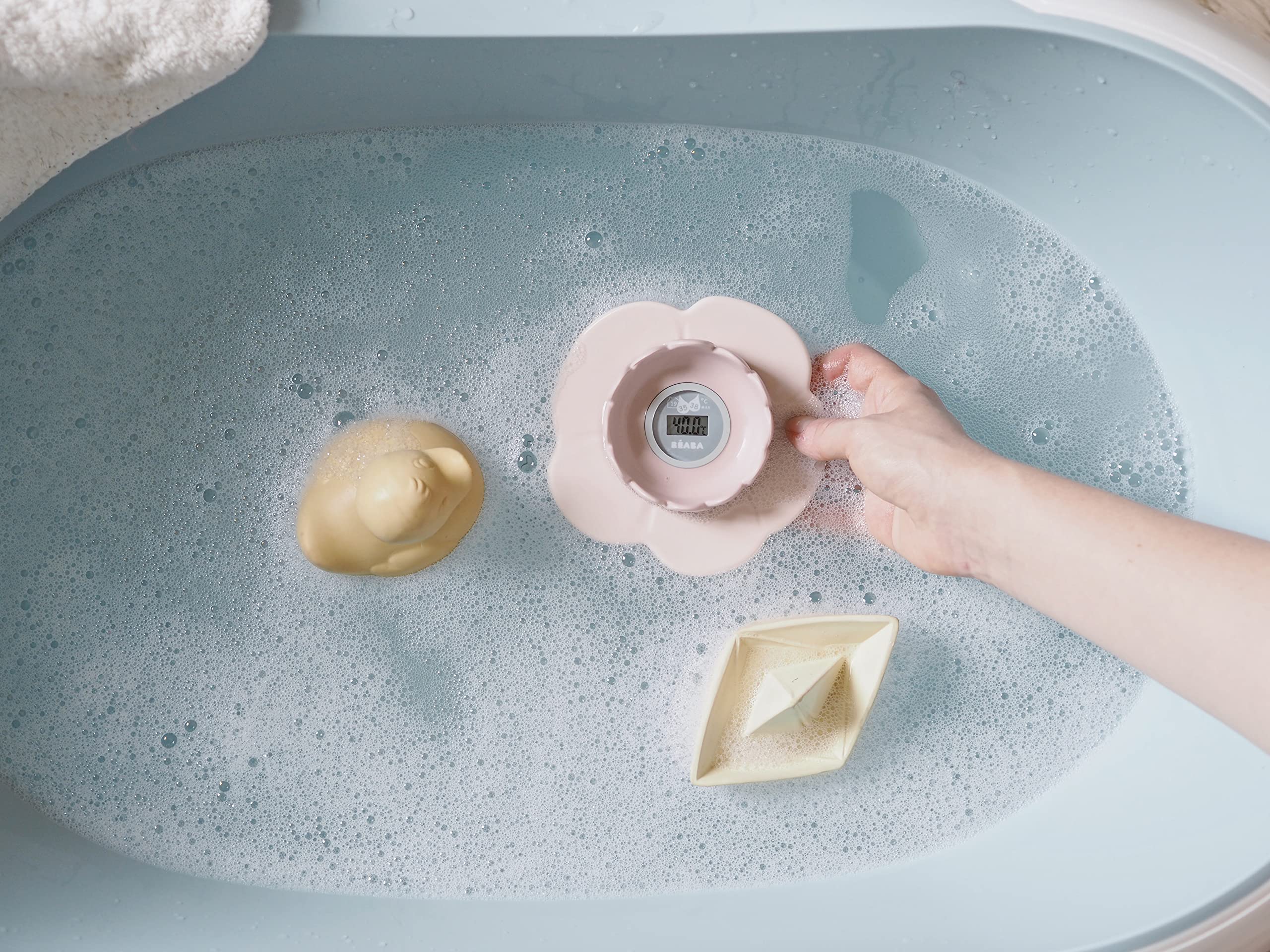 Béaba Thermomètre de bain"Lotus", Digital, Multifonctions, Prise température de la piéce et du bain, Forme ludique Fleur, Old Pink