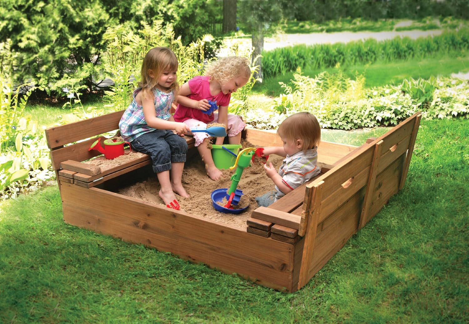Badger Basket Original Wooden Cedar Sandbox with Built-in Bench Seats and Cover - Heavy Duty Outdoor Play Equipment