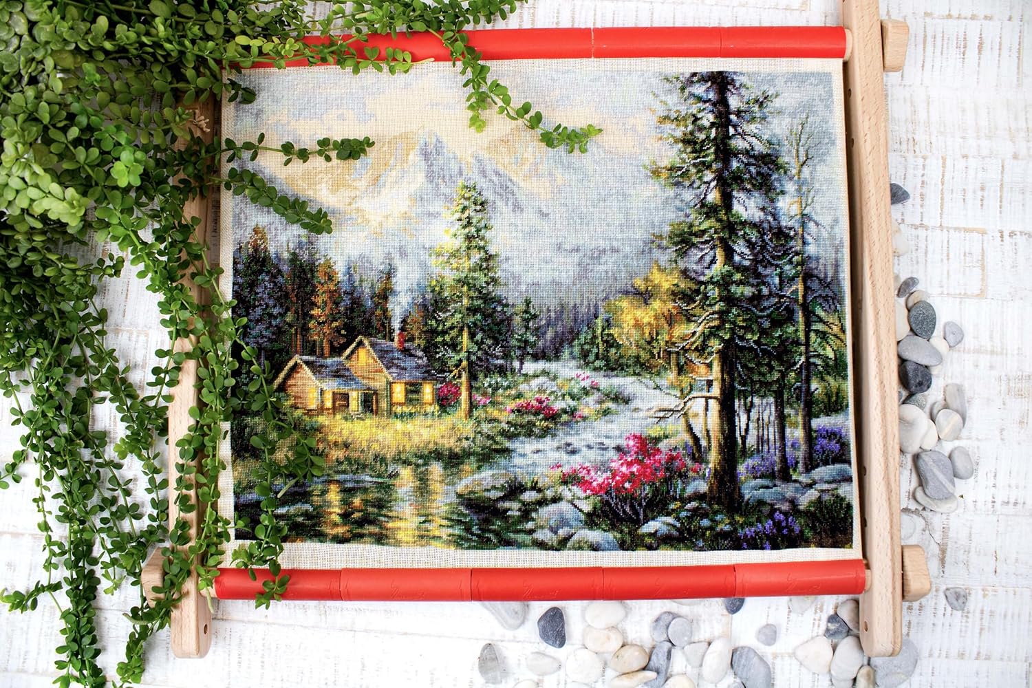 Needlework Frame, Embroidery Frame with Clips, Cross Stitch Frame, Tapestry Frame, Stitching Frame (40 x 56 cm)