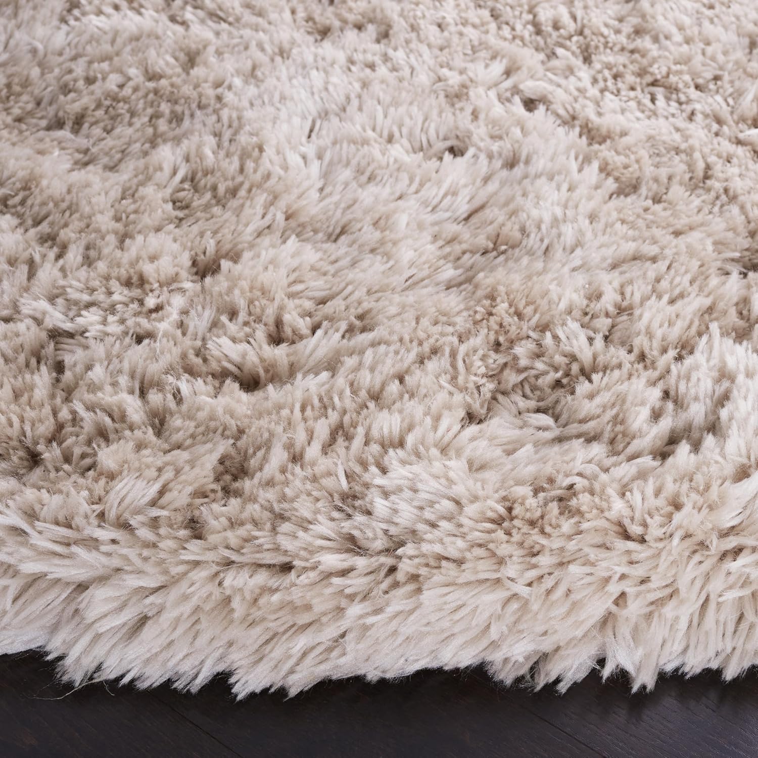 SAFAVIEH Artic Shag Collection 5' Round Light Beige SG270V Handmade Glam 3-inch Extra Thick Area Rug