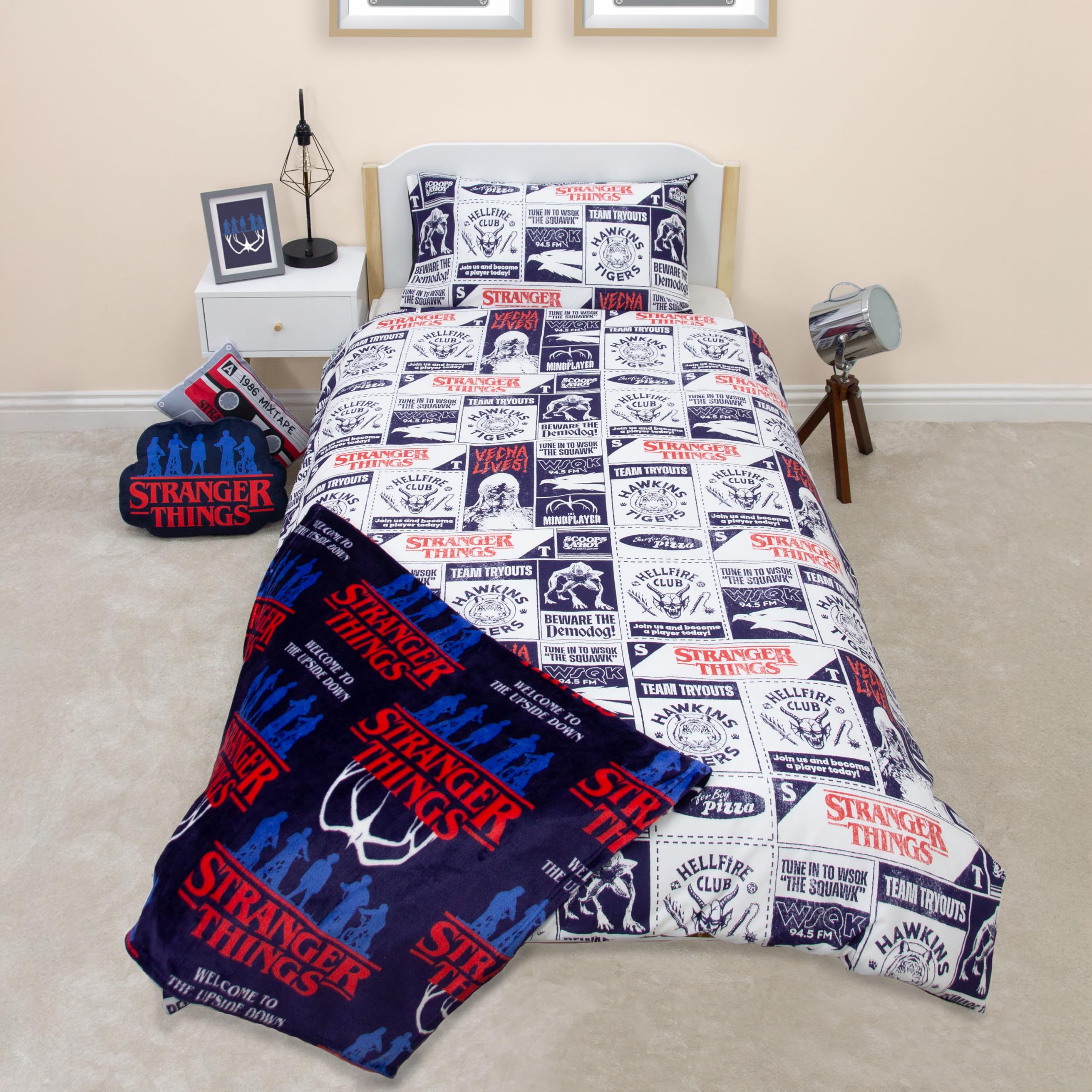 Stranger Things Juego de Funda Nórdica Individual con Diseño de Llamas con Licencia Oficial, Ropa de Cama Reversible de 2 Caras Que Incluye Funda de Almohada a Juego, para Dormitorio Infantil