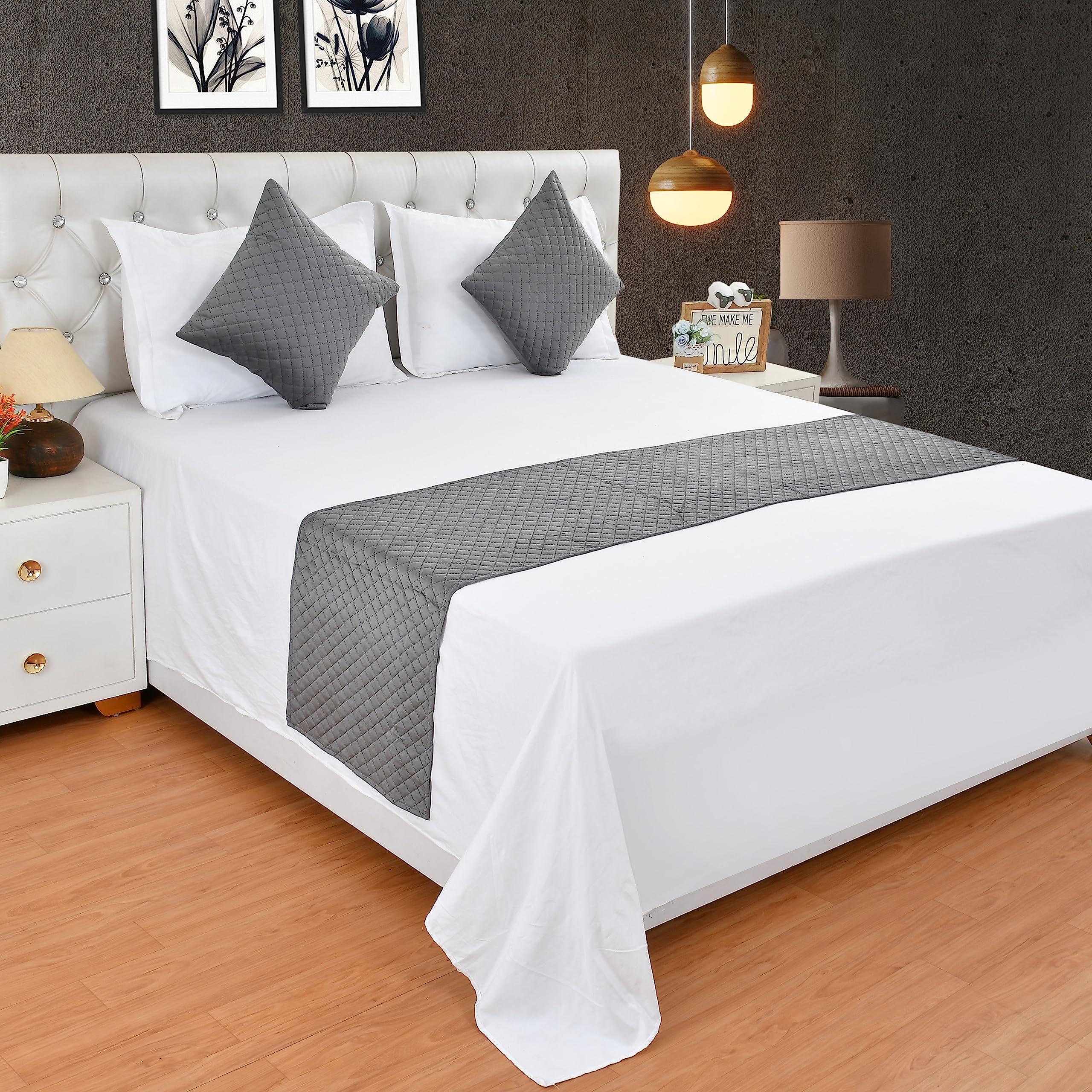TRIPURARI 200TC Solid Quilted Velvet Bed Runner Scarf with Matching Cushion Covers/Slipcover Mattress Protector/Bed Linen Scarf/Decorative Set for Bedrooms/Hotel Rooms/Guest Rooms (Grey)