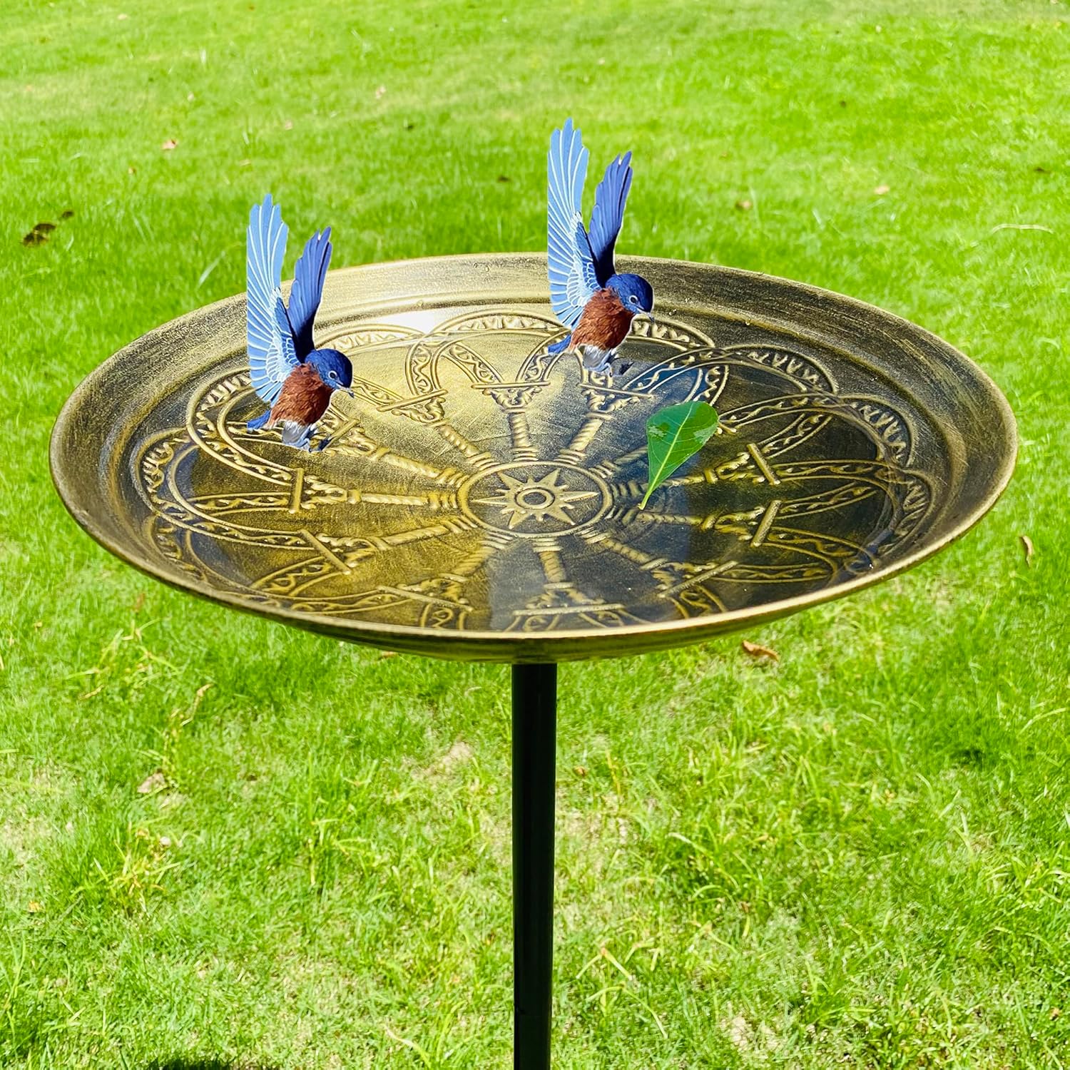 Outdoor Rust-Proof Metal Bird Drinking Fountain, Simple Assembly-Style Garden Bird Bath, Suitable for lawns, backyards and patios Choice for Bird Lovers. (Bronze)