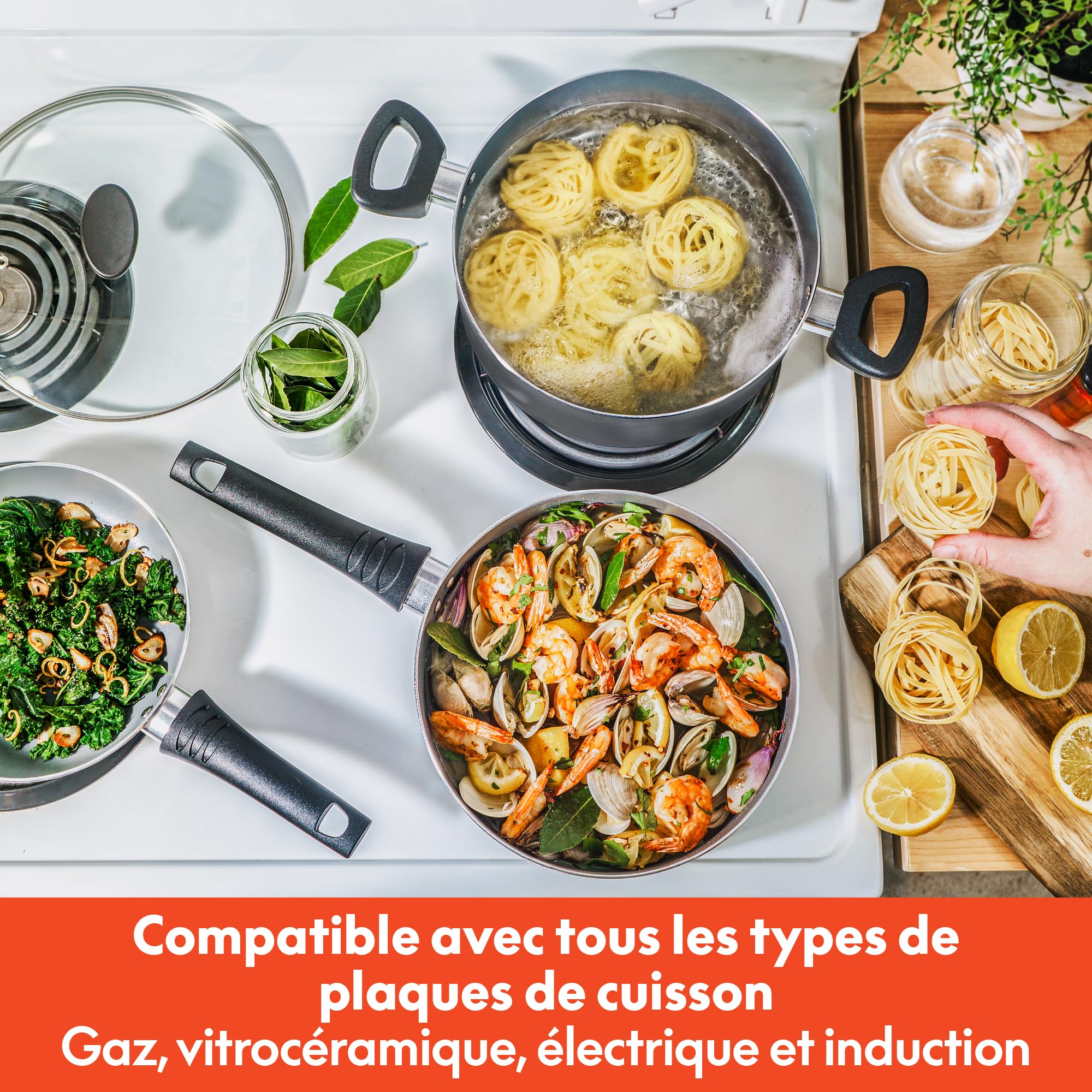 bella Batterie de cuisine, 21 pièces avec ustensiles, antiadhésifs, sans PFOA, surface de cuisson résistante aux rayures, compatible avec toutes les cuisinières, nylon et aluminium, noir