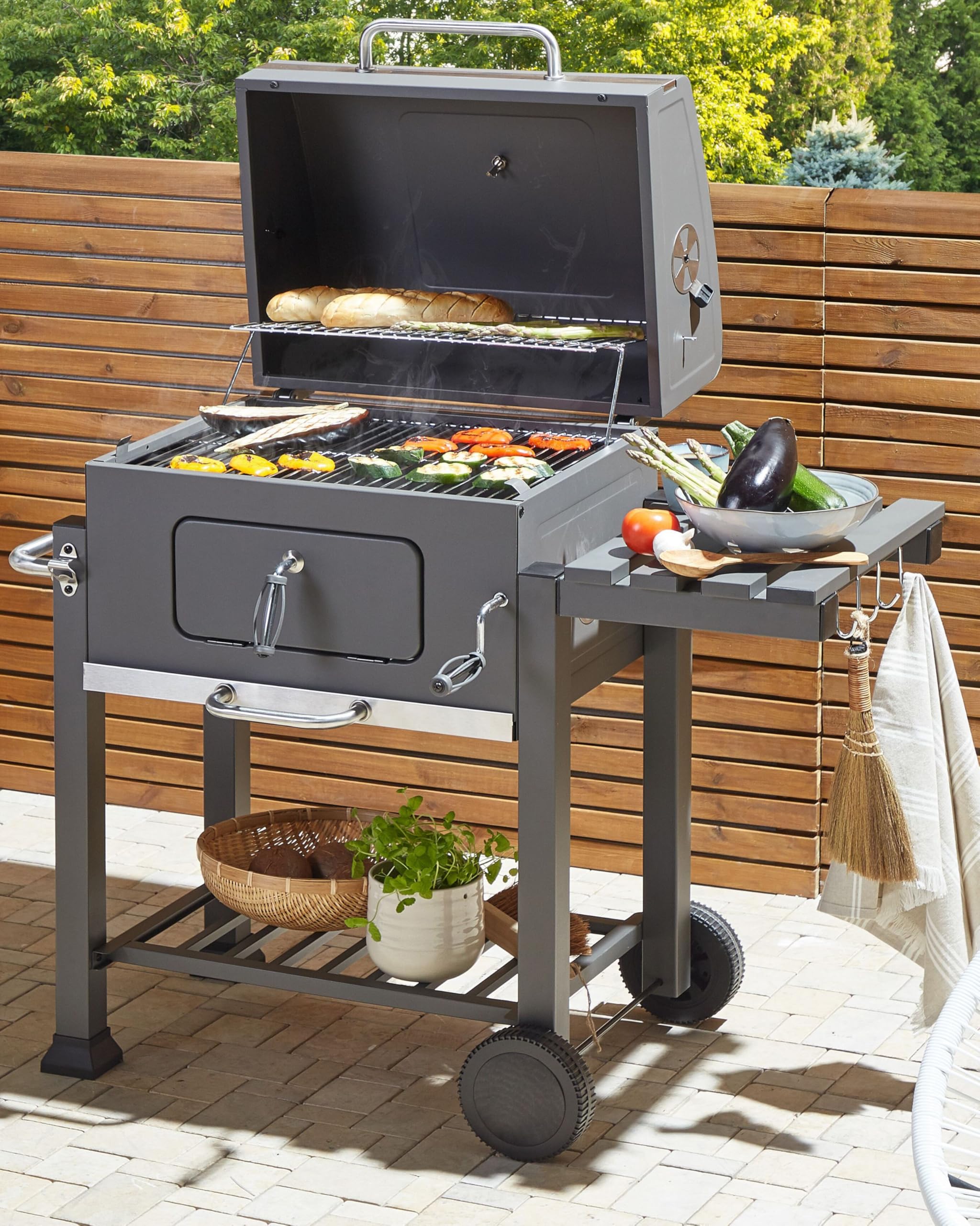 Ogrodowy grill węglowy na kółkach stal nierdzewna podwójny ruszt półki Pavlof