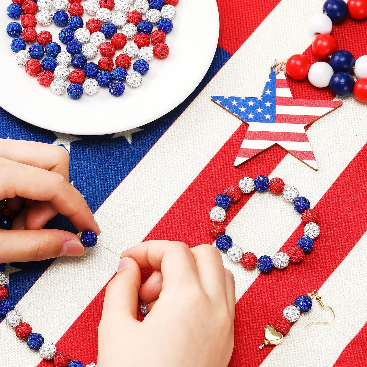 Crowye 270 Pcs 4th of July Rhinestones Clay Beads 10 mm Red White and Blue Patriotic Disco Ball Beads for Independence Memorial Day 250th Anniversary DIY Necklace Bracelet Jewelry Making