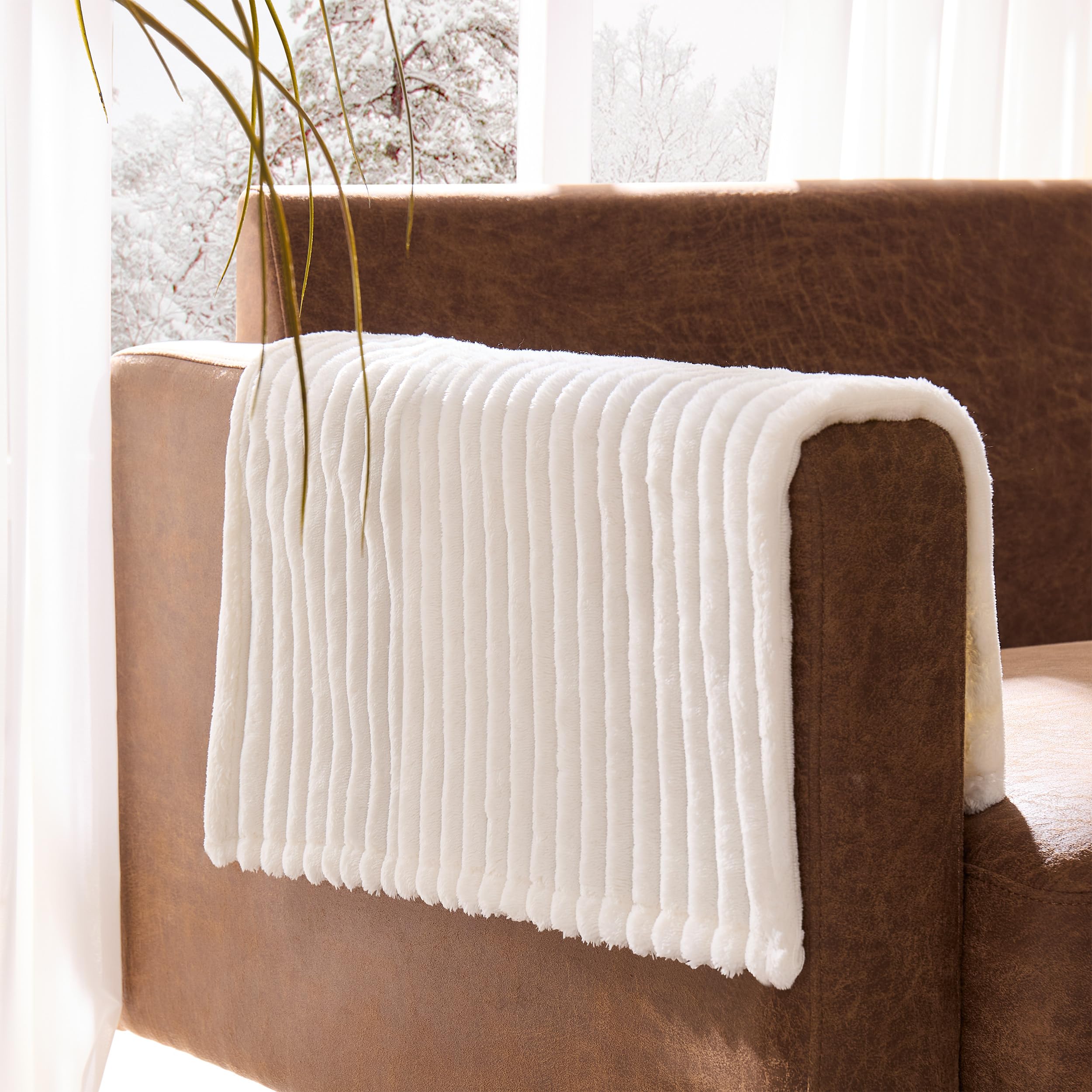 Meider Fuzzy Arm Covers