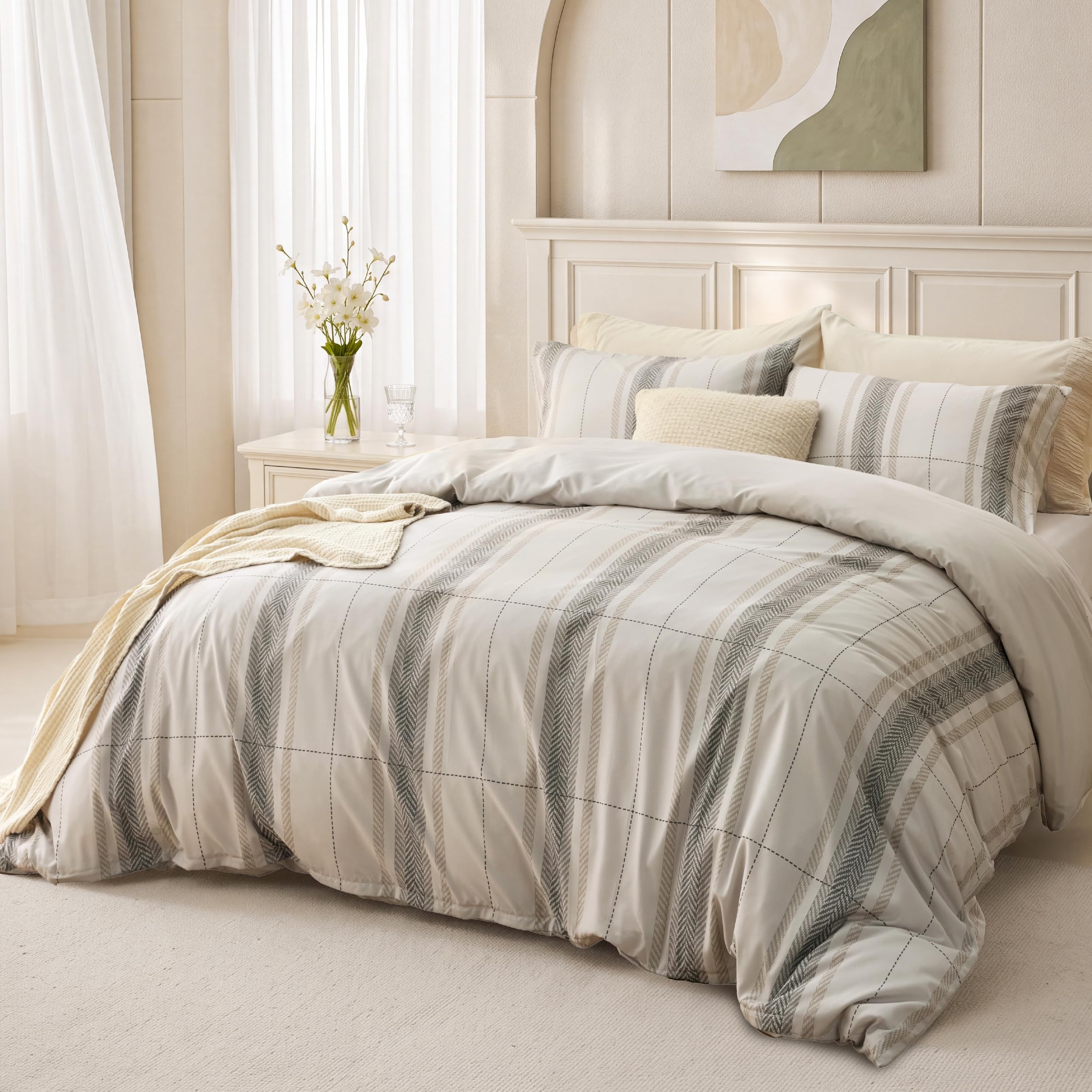 Bedsure King Duvet Cover Set - Microfiber Reversible Bedding, Grey
