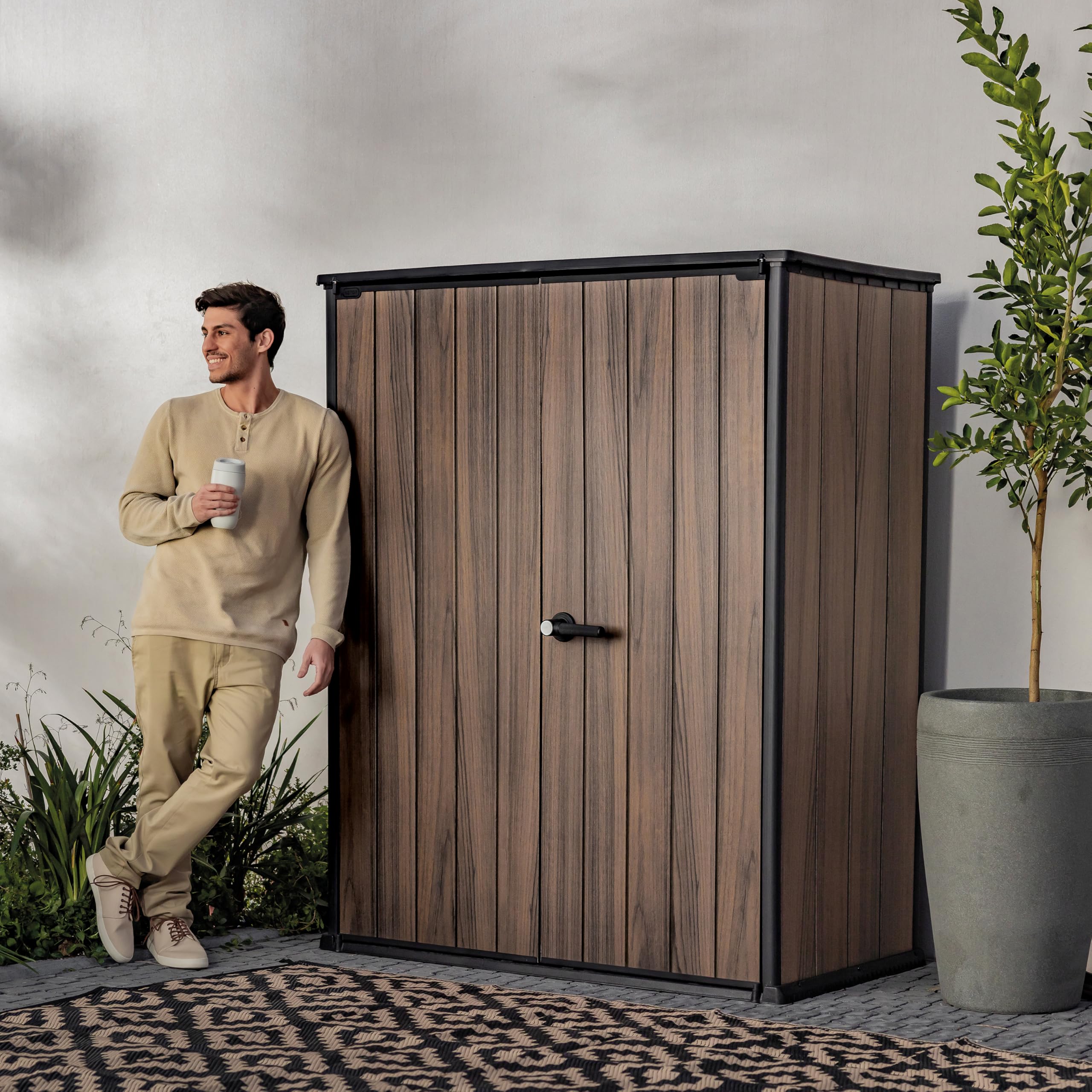 Keter Rosewood - Cobertizo vertical de jardín Exterior, 1400L, Color Marrón, Efecto madera, 170,4 x 140 x 73,6 cm