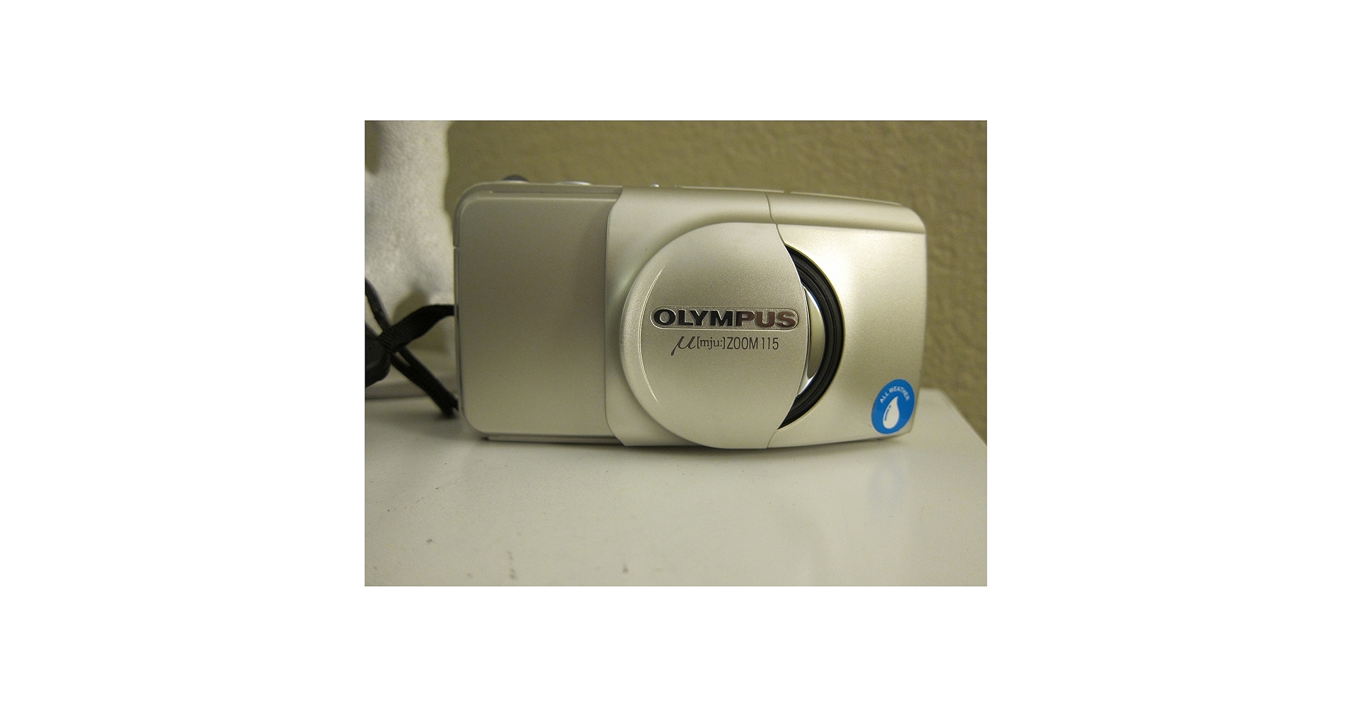 OLYMPUS MJU Zoom 115 CG - Câmera 35mm Automática com Zoom 38-115mm OLYMPUS MJU Zoom 115 CG - Câmera 35mm Automática com Zoom 38-115mm