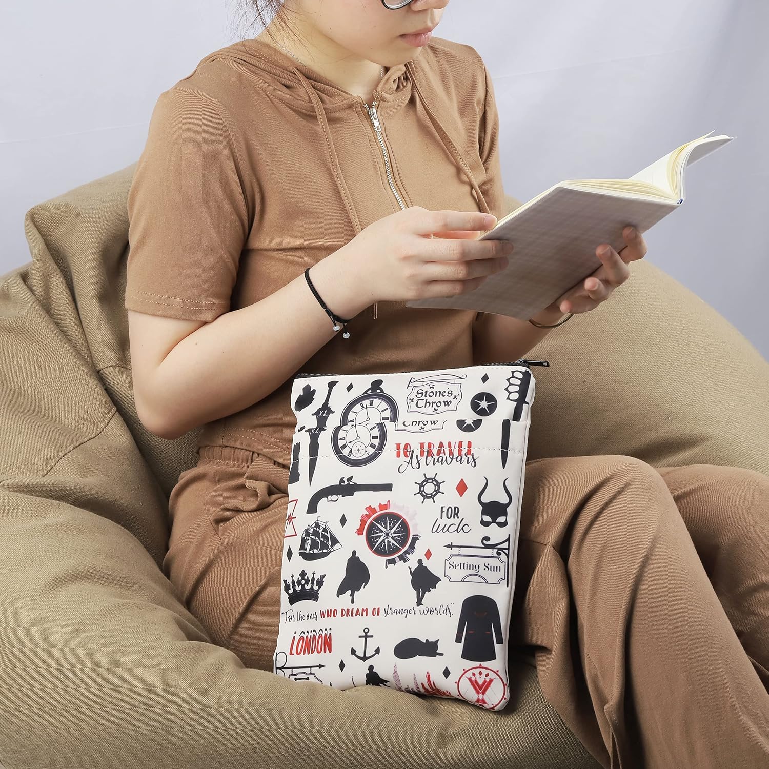 MNIGIU A Darker Shade of Magic Inspired Gift VE Schwab Book Sleeve ADSOM Merch Gift for A Darker Shade of Magic Book Lovers