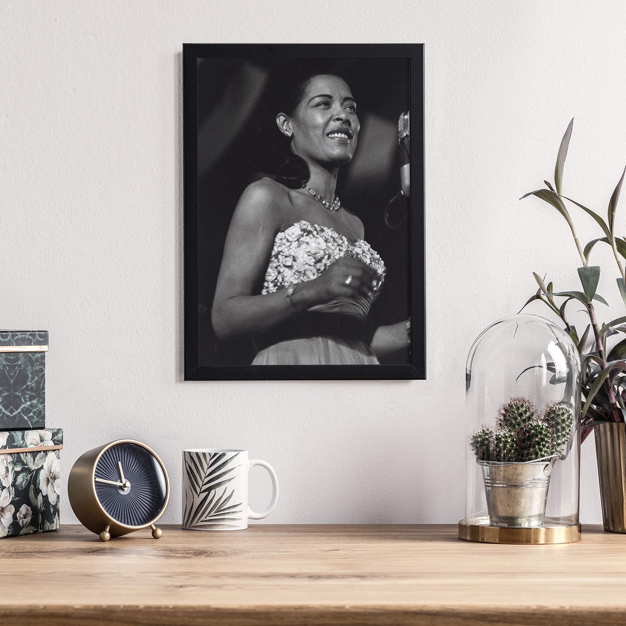 Amazon.com: Posterazzi Billie Holiday Performing on Stage Photo