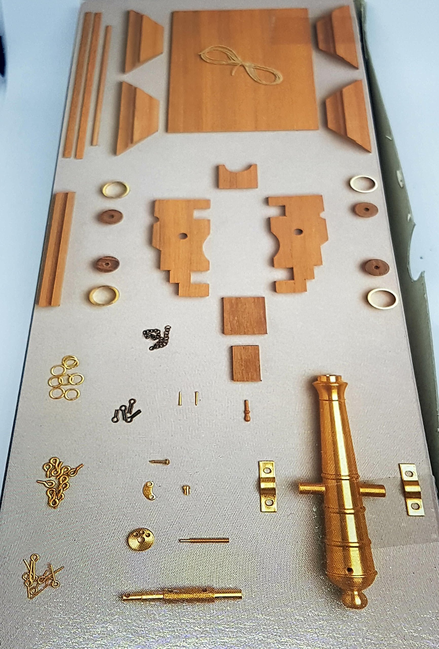 Mantua Model Cannone da Costa Americano 1780-1812 Kit in Legno 1:17