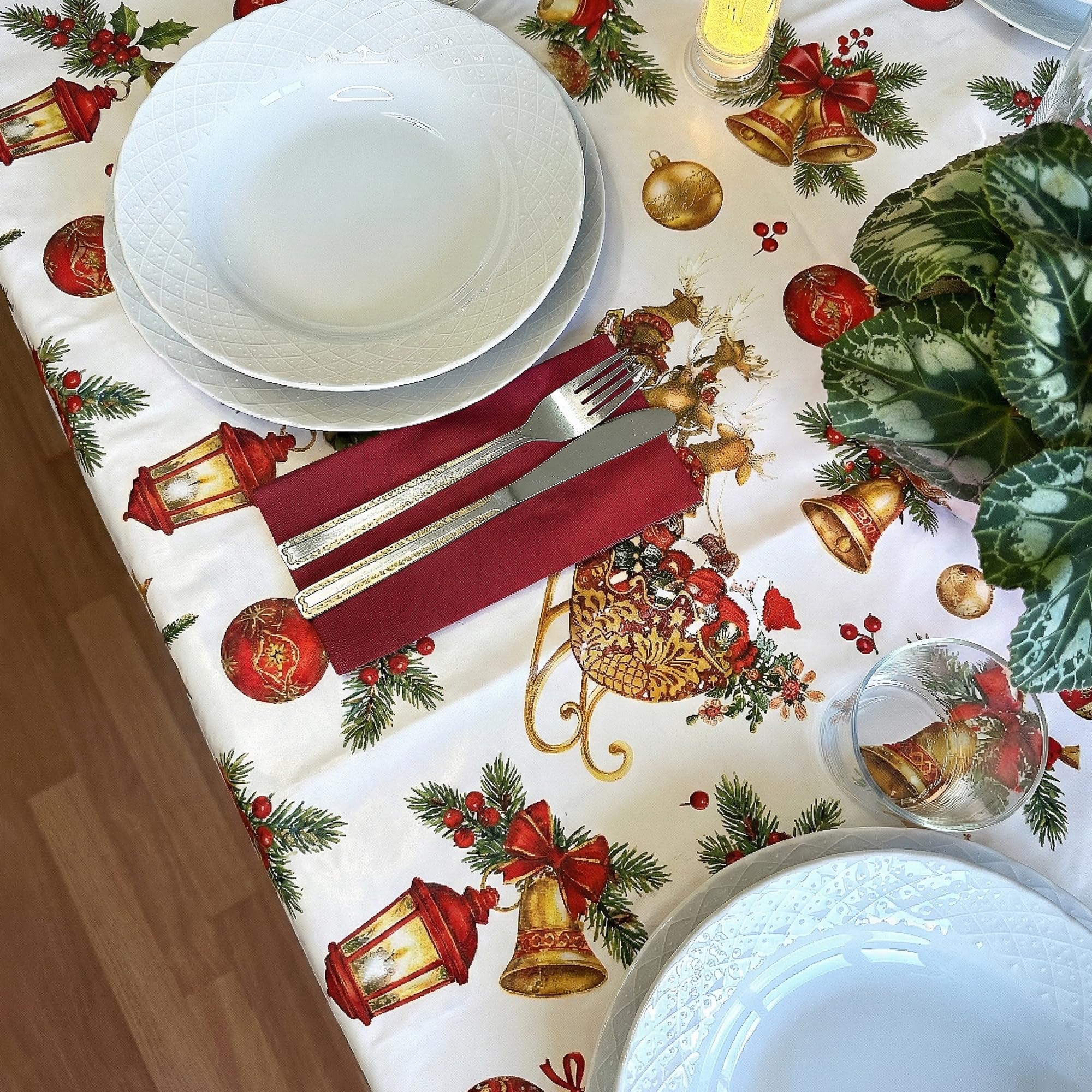 Mantel de Navidad - Cubre Mesa Navideño con Reverso de Franela, Antimanchas, Fácil de Limpiar, Mantel Rectangular Impermeable para Navidad (Fiesta, 140x140)