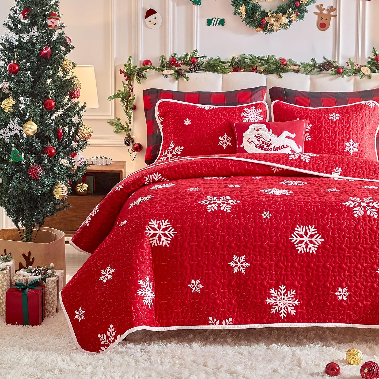 Christmas Quilt Set 3 Pieces Queen Size, White Snowflake on Red Xmas Holiday Design Reversible Bedspread Coverlet Set, Soft Microfiber Lightweight Bed Cover for All Season (1 Quilt+ 2 Pillow Shams)