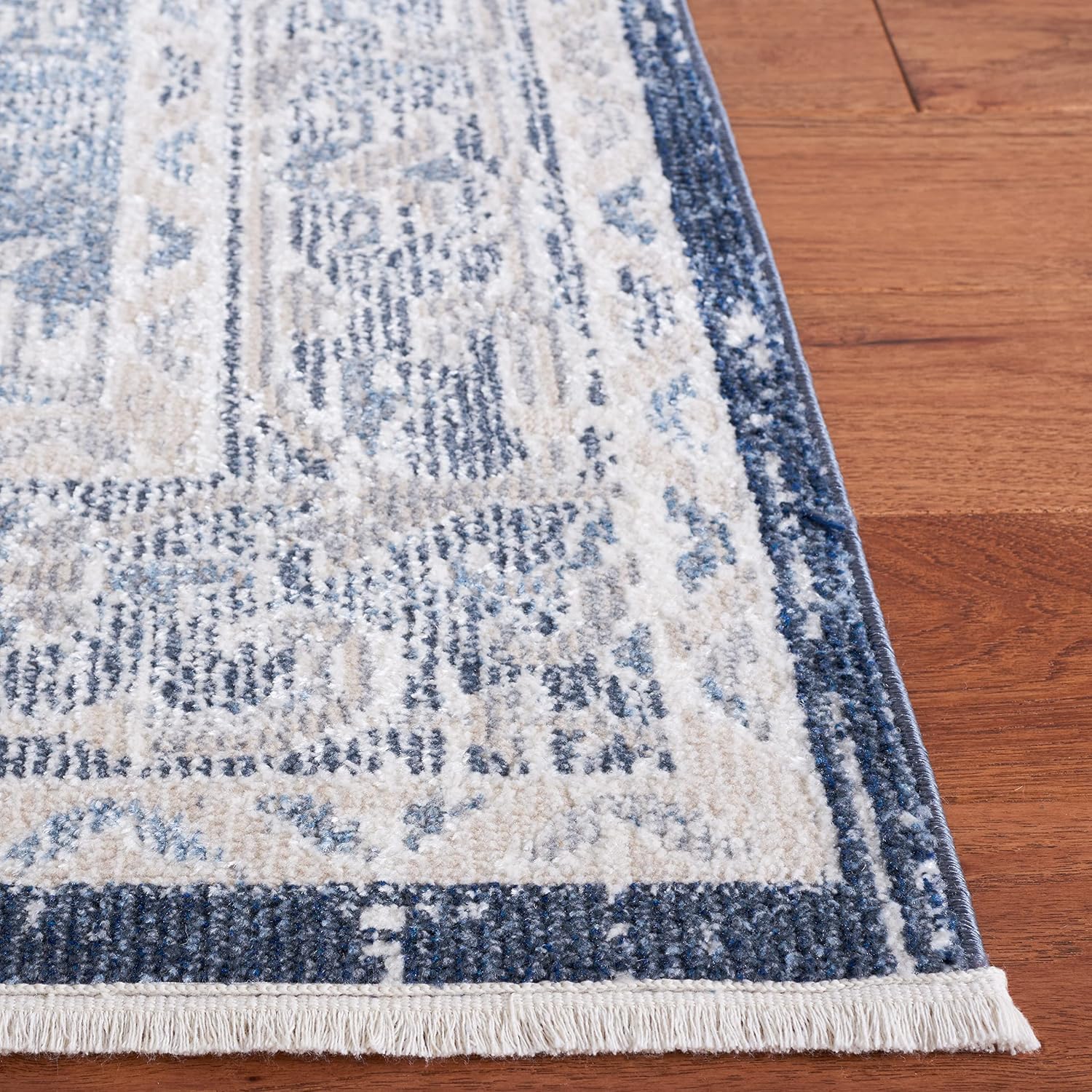 SAFAVIEH Washable Rug Blair Collection - 6'7" Square, Beige & Navy, Easy Cleaning, Ideal for in Living Room, Bedroom, Home Office, Dining Space (BLR210B)