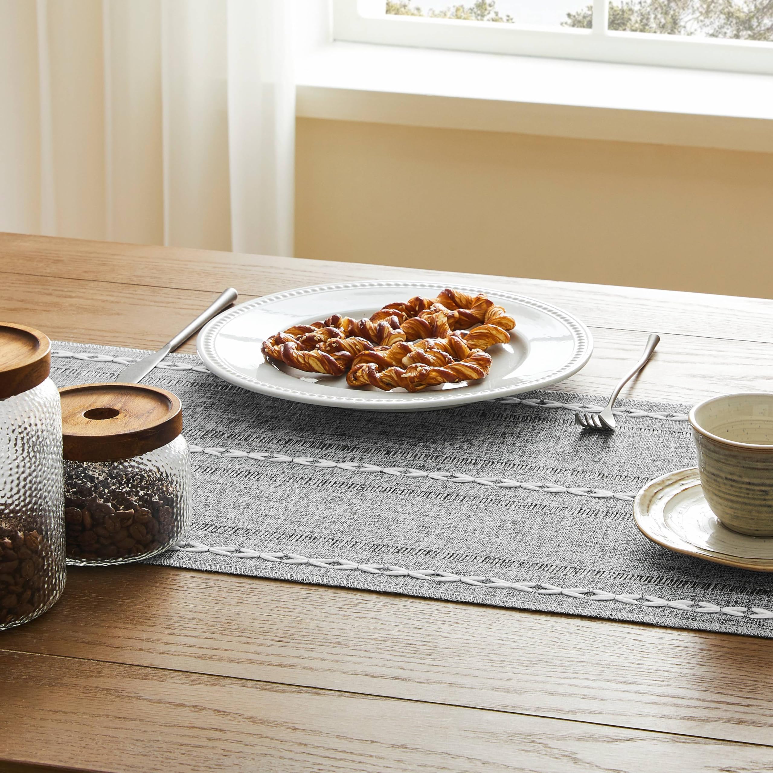 Amazon.com: YZJZEDS Hemstitched Farmhouse Table Runner, Charcoal