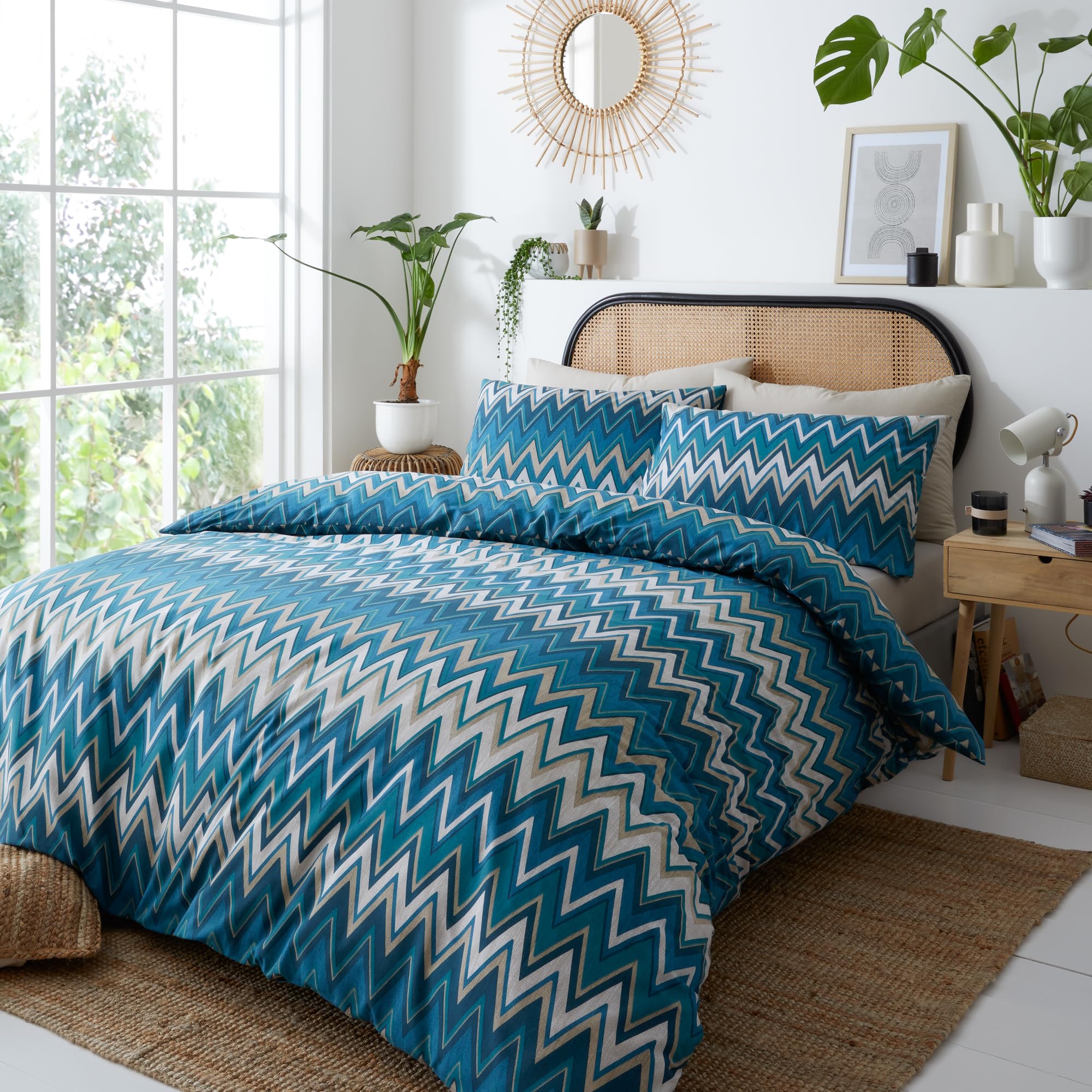 Portfolio Home Tyler Zig Zag Geometric Teal Super King Reversible Soft Easy Care Bed Linen Bedding Duvet Cover Quilt Set With Pillow Cases