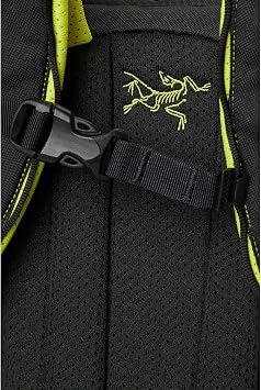 Arc'teryx Mantis 26 Backpack | Highly Versatile 26L Daypack, Rune 14, One Size, Mantis 26 Backpack