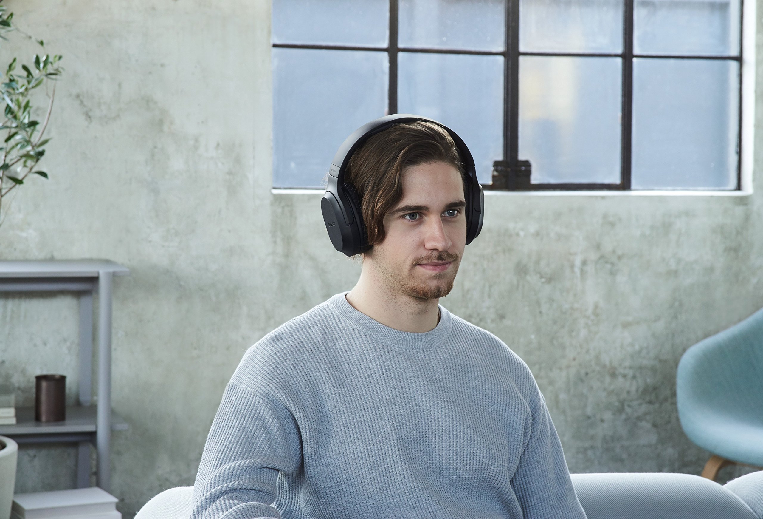Sony MDR-RF895RK - Cuffie TV wireless over-ear con riduzione del rumore, Base di ricarica, Portata 100 metri, Batteria fino a 20 ore, Nero