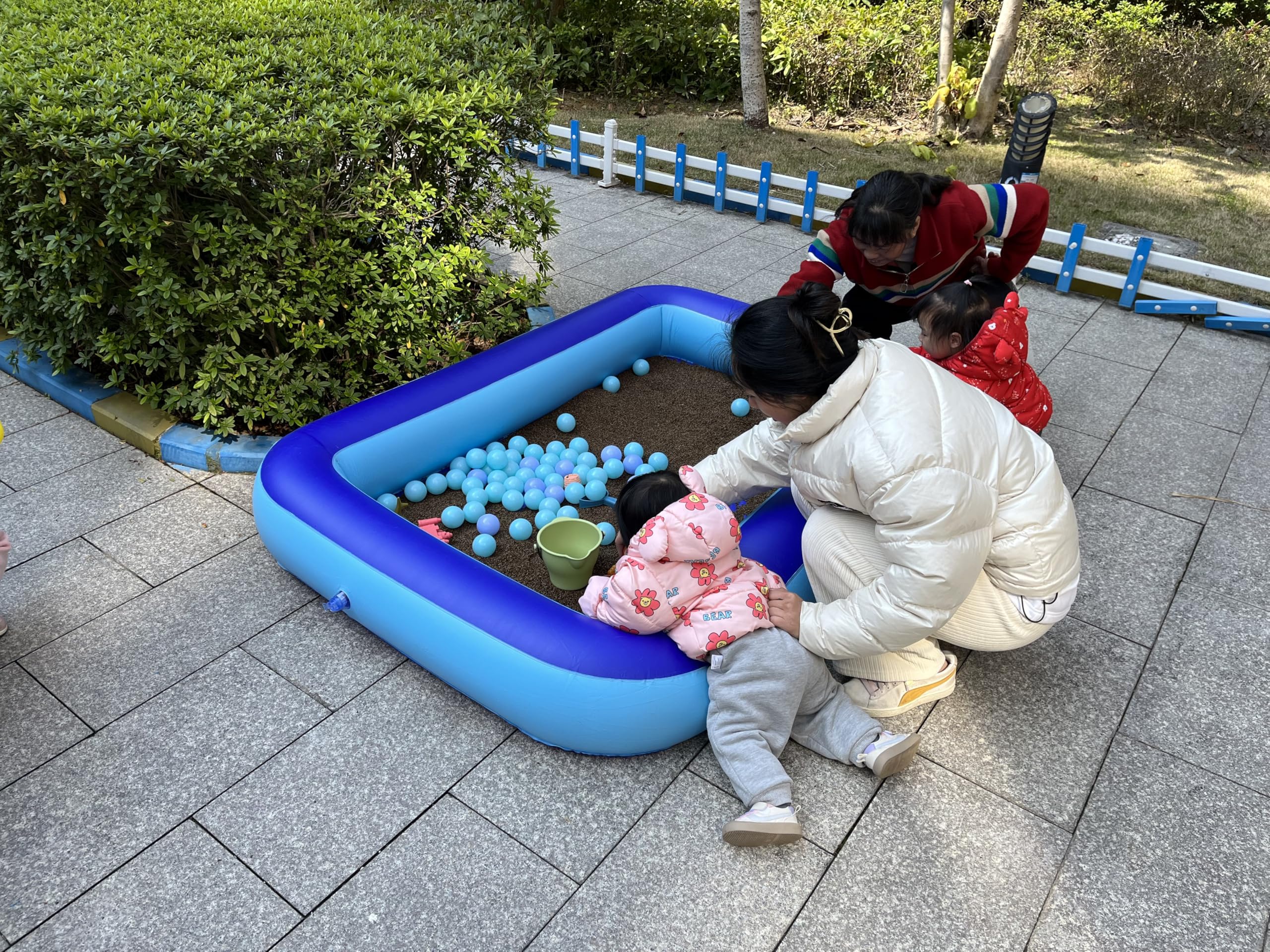 Piscina gonfiabile per Bambini, Piscine per Bambini in plastica per esterni,Aufblasbares Planschbecken für Kinder – extra Dickes PVC, vielseitiges Wasser- Sandspielzentrum,für Garten (S-135 * 89cm)
