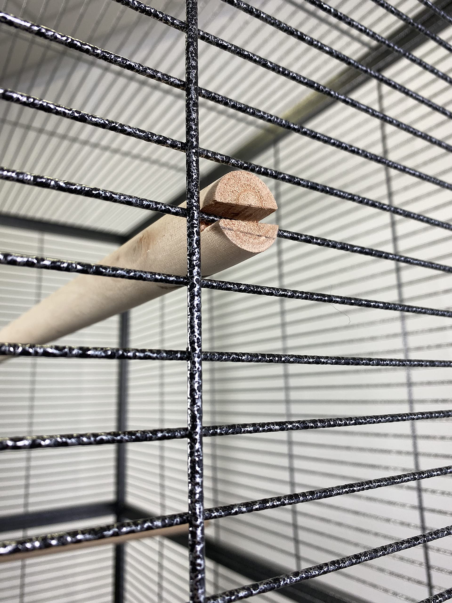 Pet's Solution - Gabbia per Pappagalli ad Angolo, Voliera Robusta e Angolare Adatta per Uccelli di Grandi Dimensioni, con Posatoi, Ciotole, Vassoi Estraibili e Ruote, Nera - 128 x 128 x 186 cm